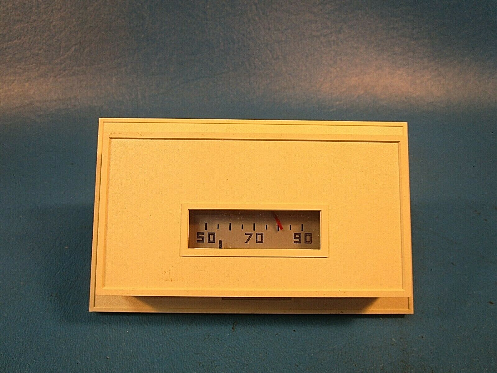 KMC CTE-1101-16 Controls Thermostat