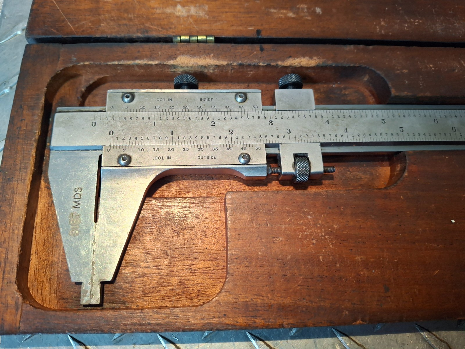 Starrett #123 Master Vernier Caliper 14″ .001″ With Wooden Case