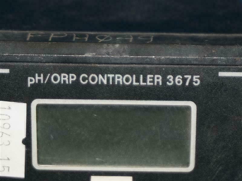 Jenco 3676 Digital pH/ORP Transmitter Controller w/ Scratches Made in China