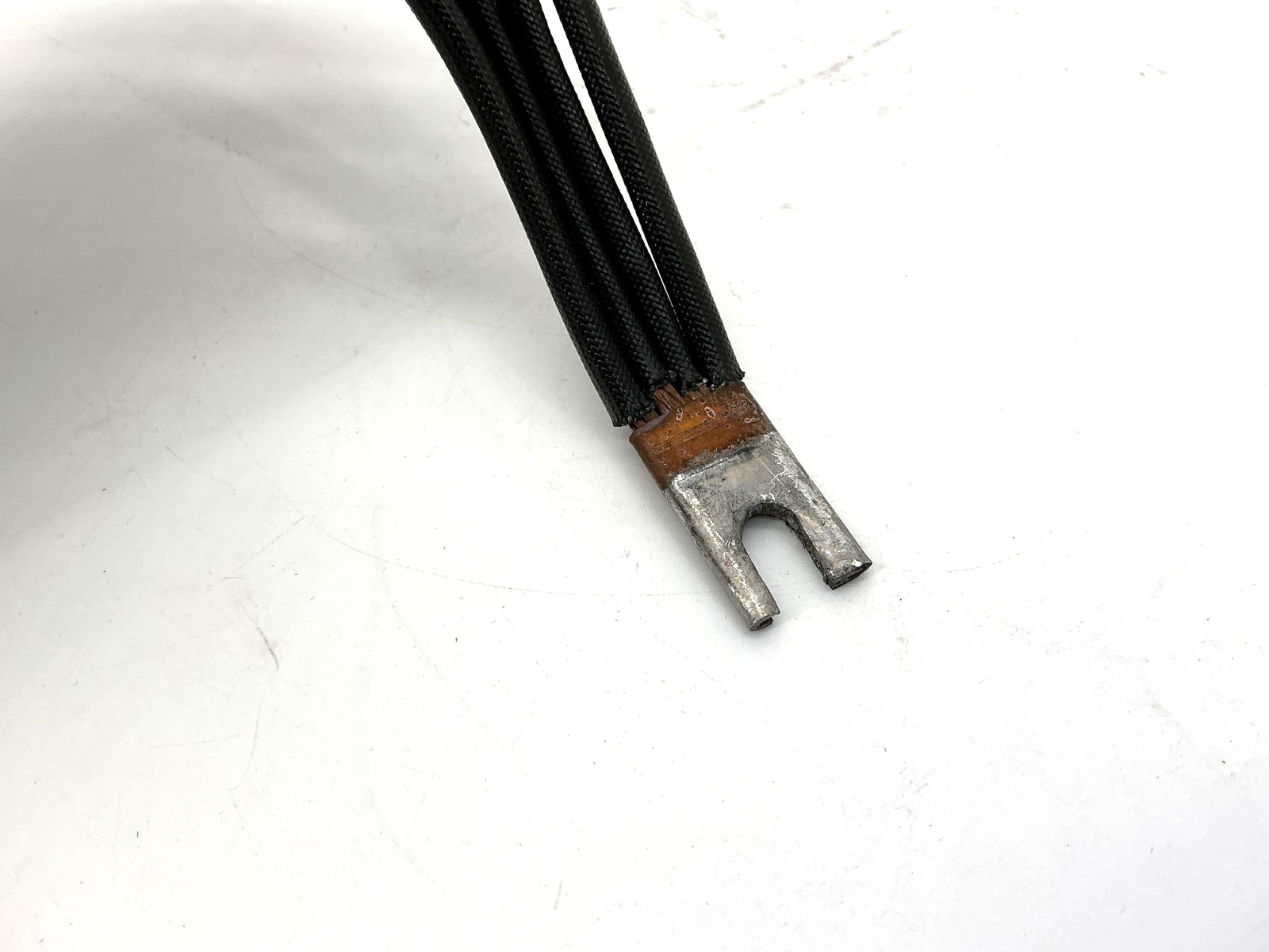 New South-Land Carbon 19548 Carbon Motor Brush 0127-077-5992 – No Box