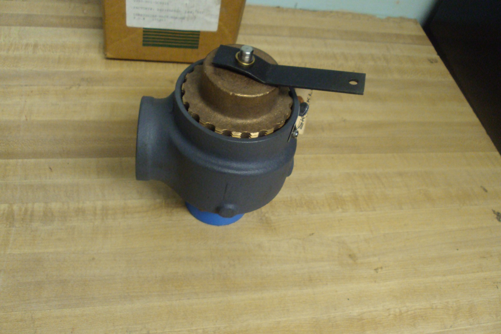New Kunkle Safety Valve 3,161 LB/HR 15 PSI 2″ x 2″ P/N 930-H01-GC0015