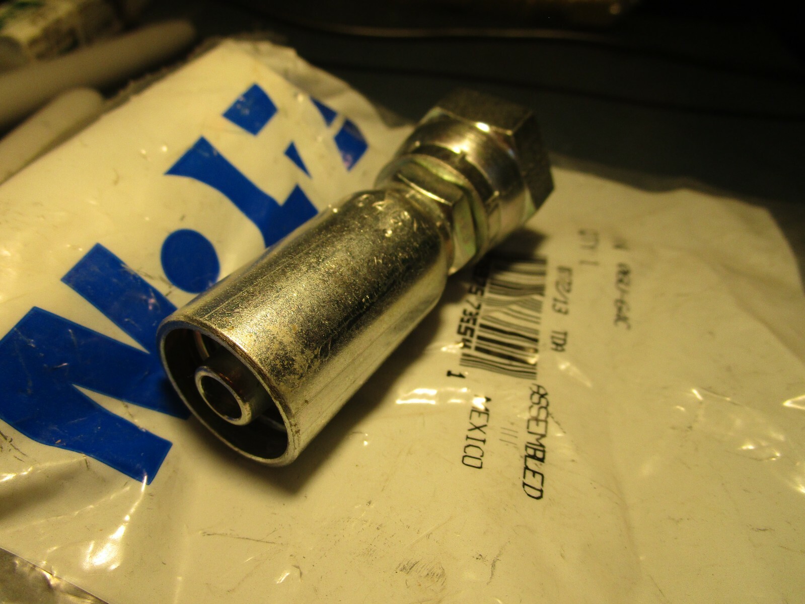 Hydraulic Hose Fitting 3/8″x14mmTube Heavy F Swivel DIN 24Deg Seat U
