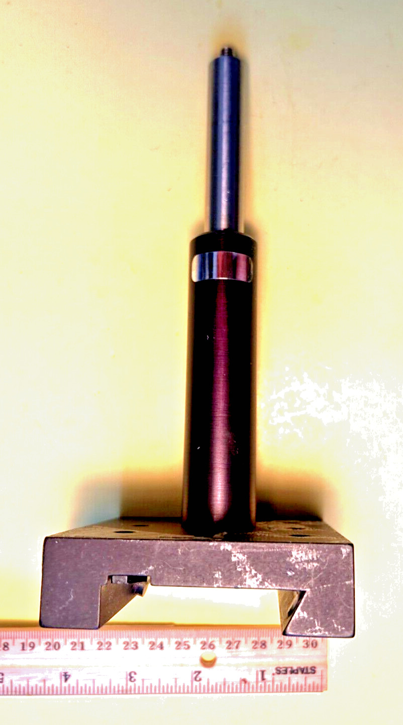 Oriel Dovetail slide model 11621 with vertical post holder and 6″ SS post rod