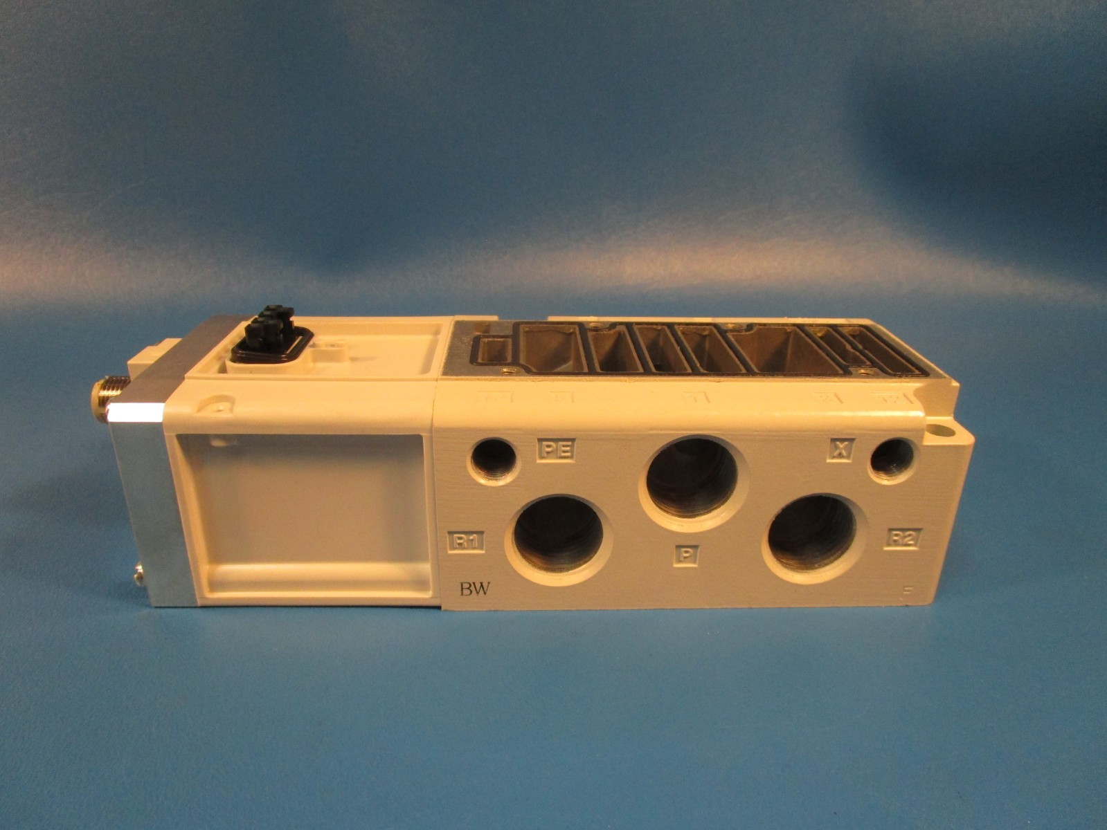 SMC VQ5000-PW-04F X530, Double Solenoid Valve, 5 Port Solenoid Valve