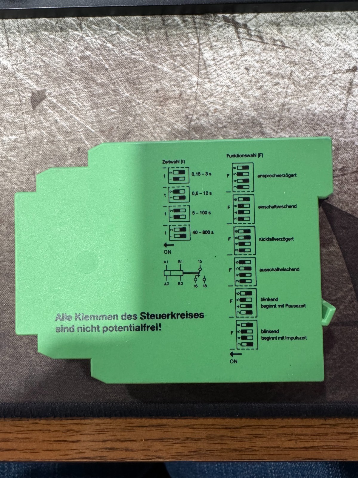 Blumberger Telefon Relaisbau MFRS-E12 Multifunction Relay Timer 20-265V 0.15-800