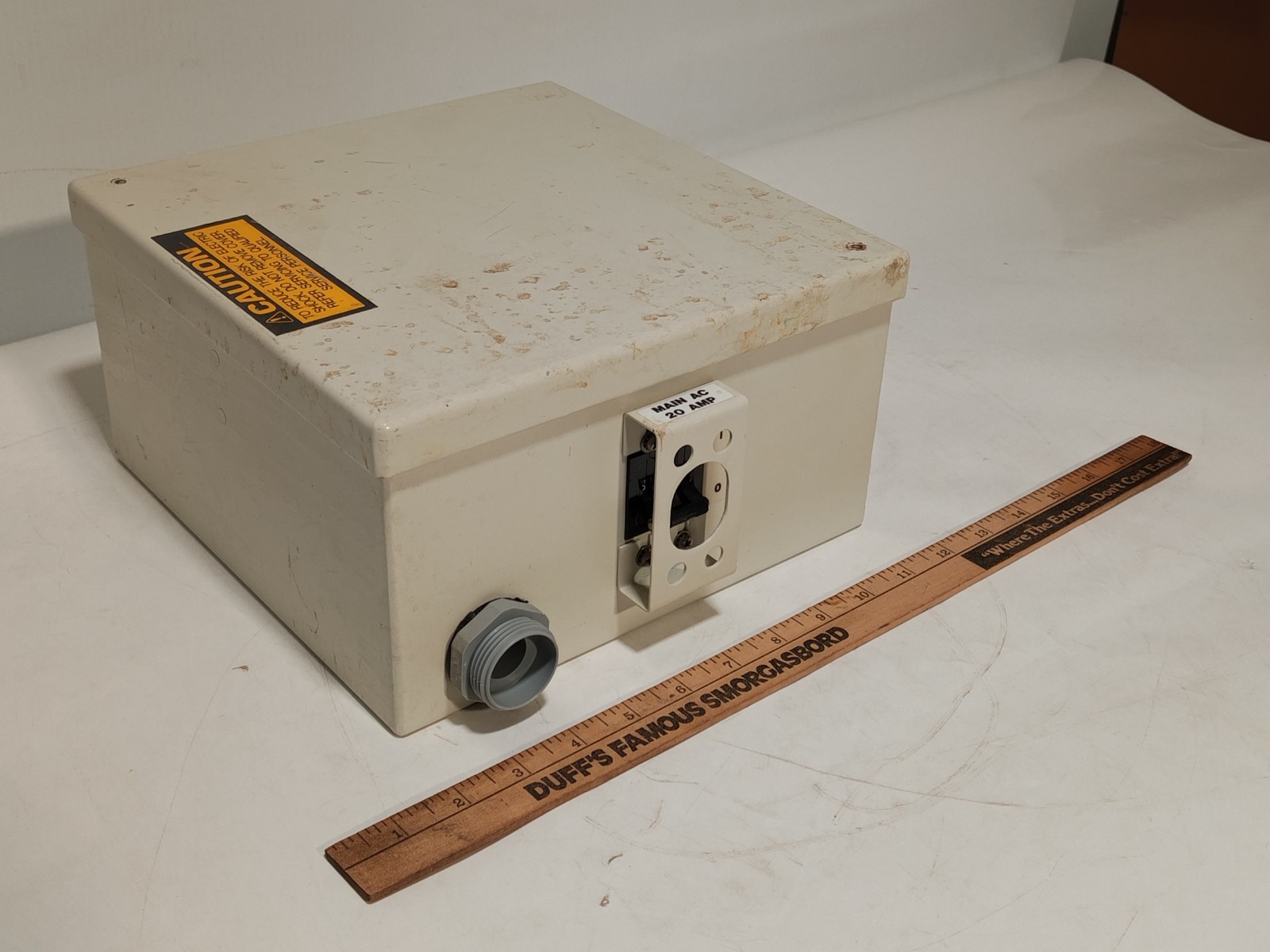 Enclosure Assy with Zero Surge OM20-240-R-A open-chassis surge protection module