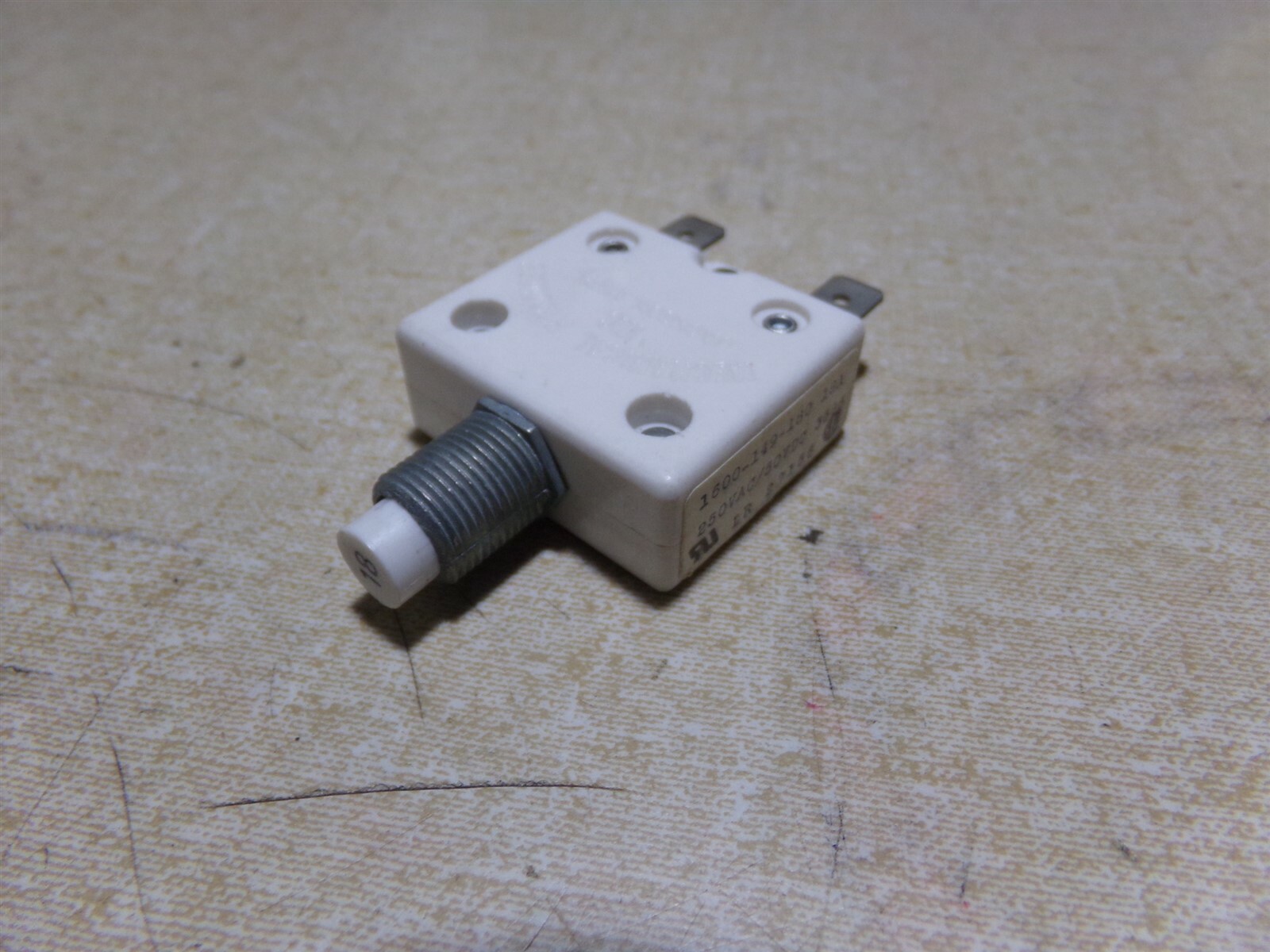 NEW Mechanical Products 1600-149-180 18A Circuit Breaker *FREE SHIPPING*