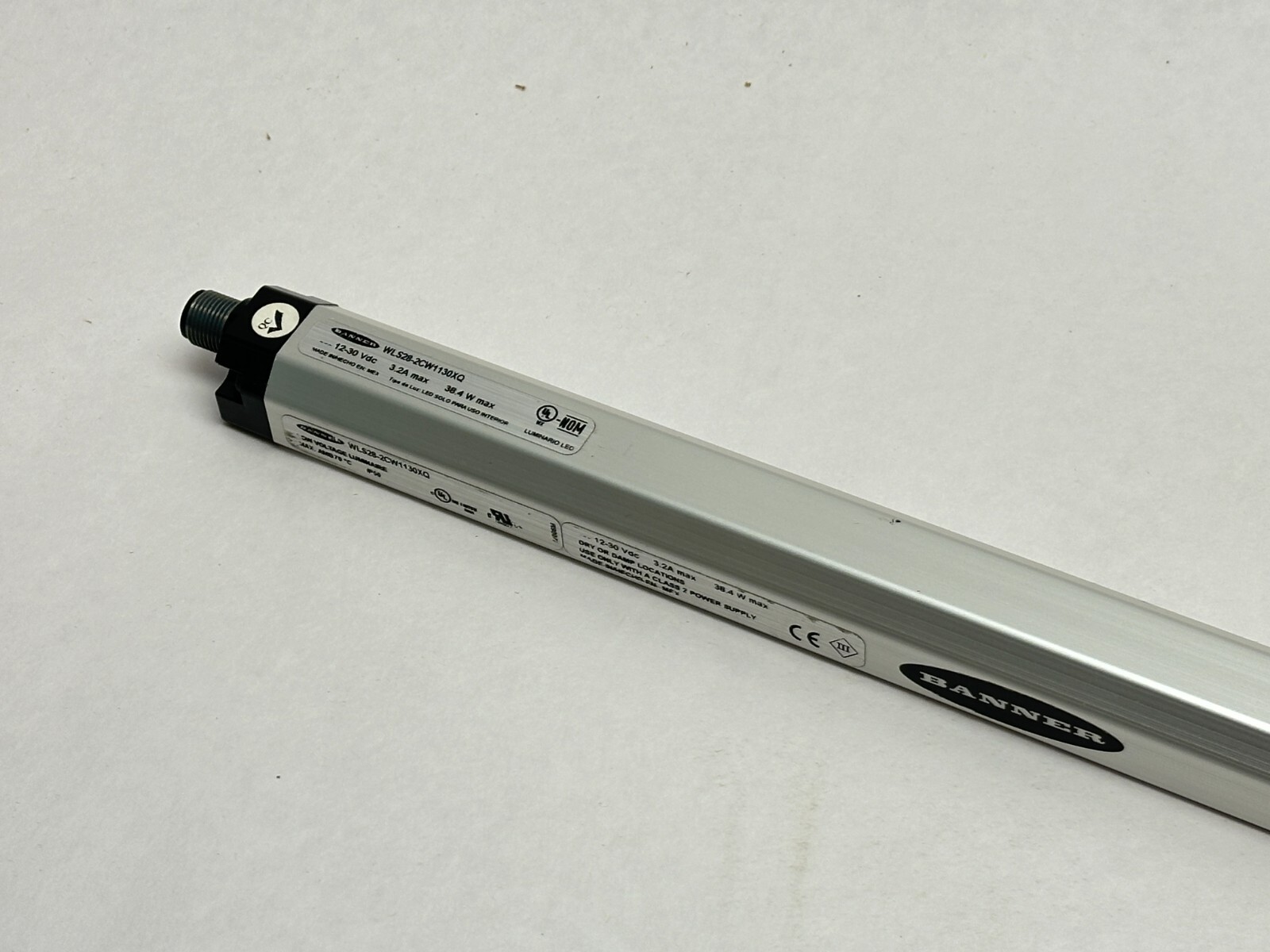 Banner WLS28-2CW1130XQ LED Work Light Strip M12 1130mm 87801