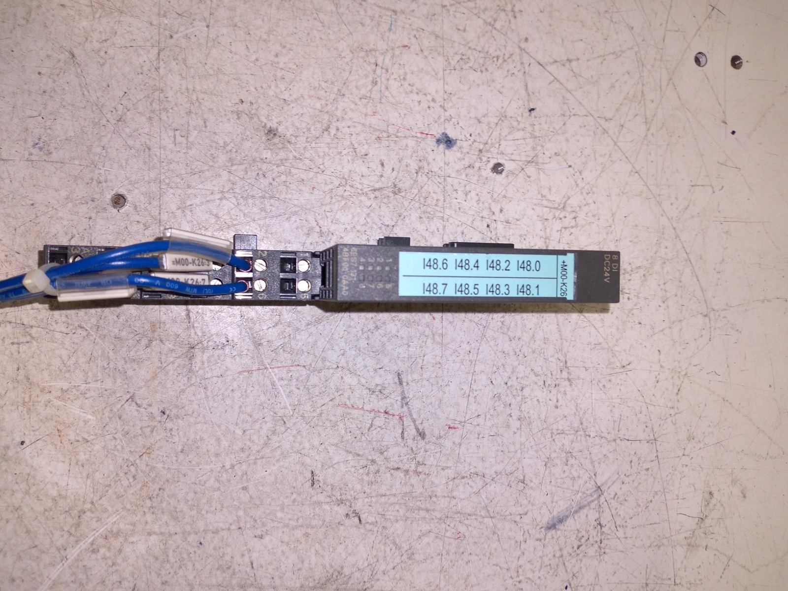 SIEMENS SIMATIC S7 6ES7 131-4BF00-0AA0 with mount