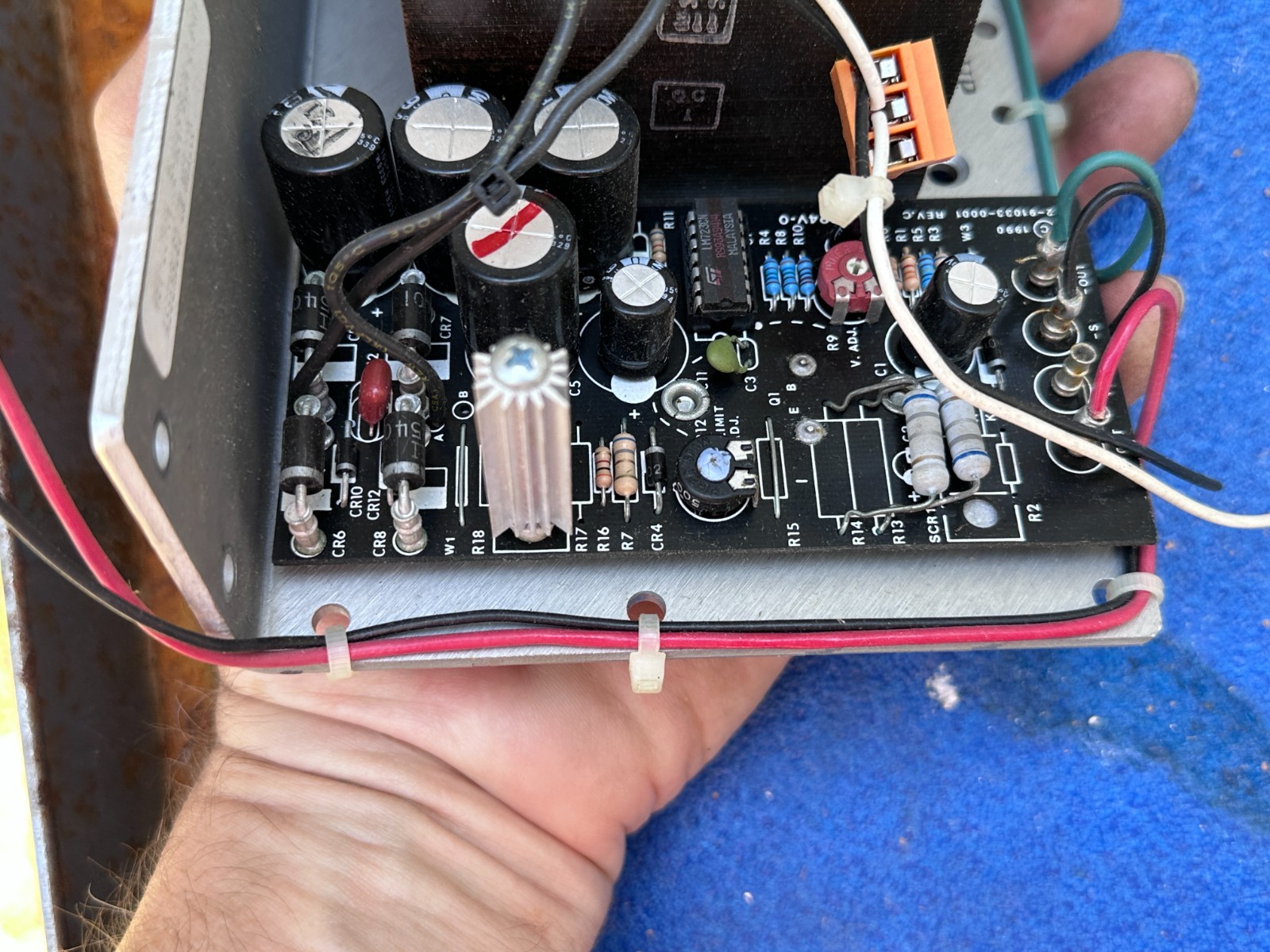 Condor HC24-2.4-A+ Power Supply