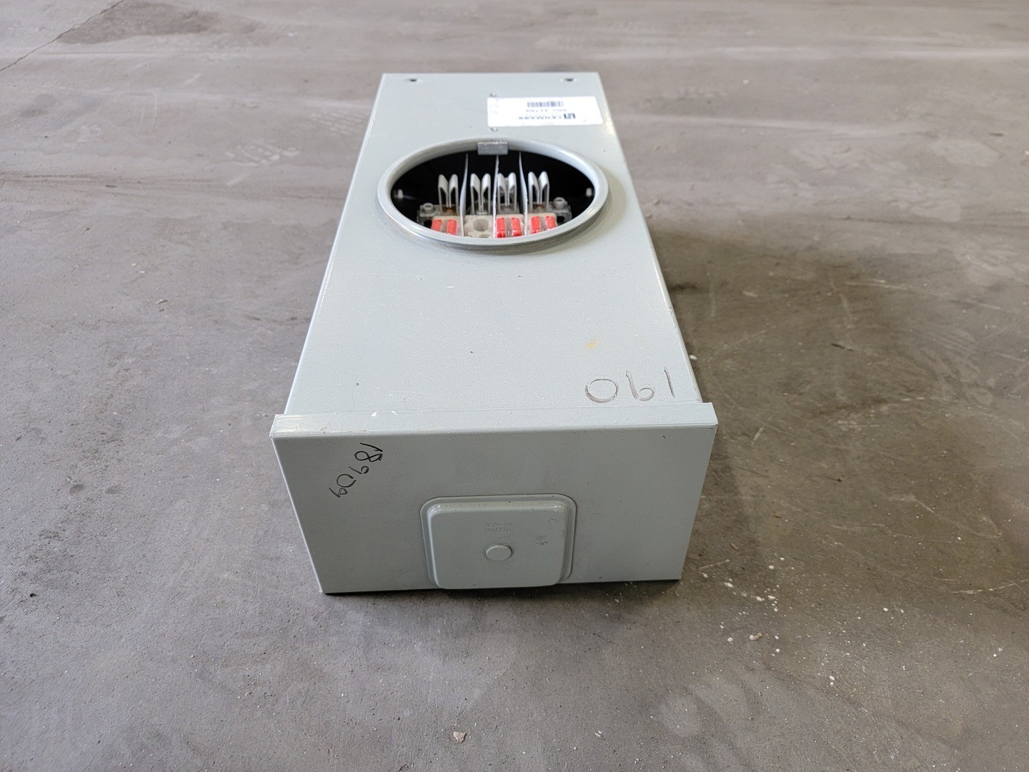 HYDEL SFC700PW 100 A, 600V PolyPhase Meter Socket w/ Hub Closure Plate –