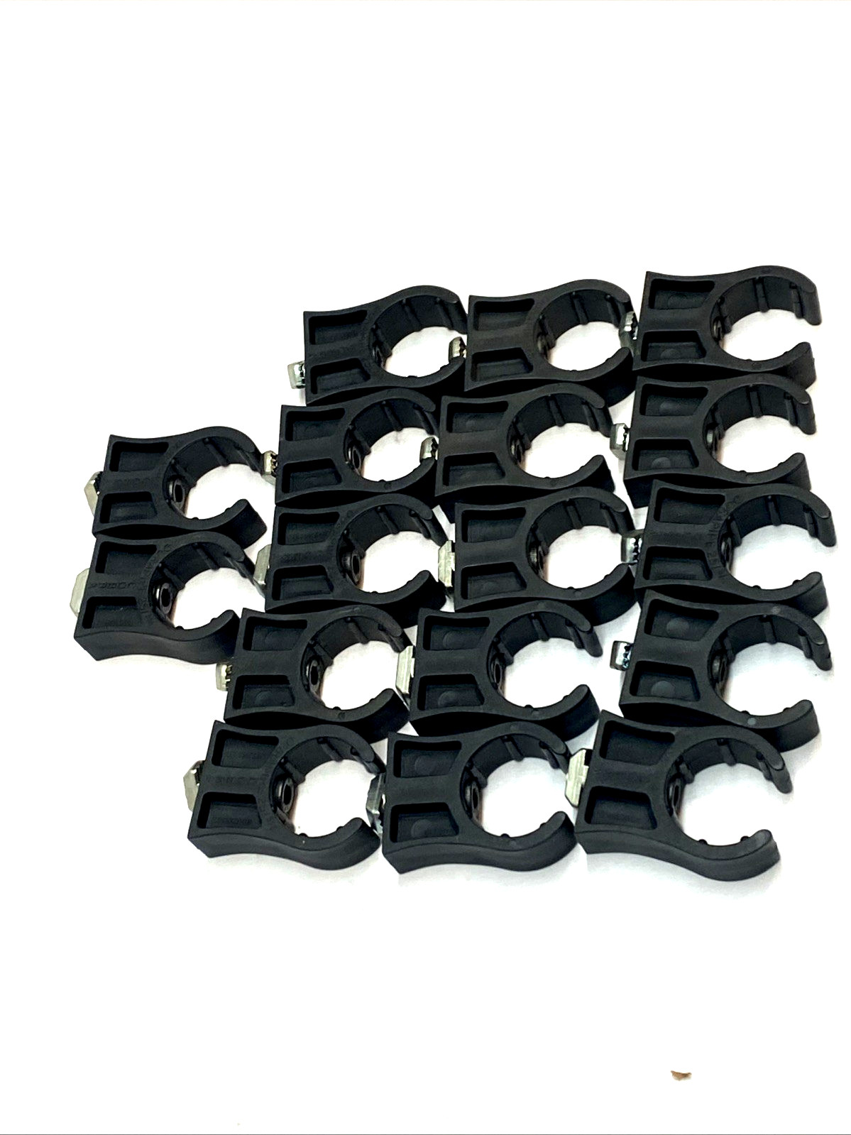 Cobra Durapipe 25mm / 3/4″ Pipe Clips LOT OF 17