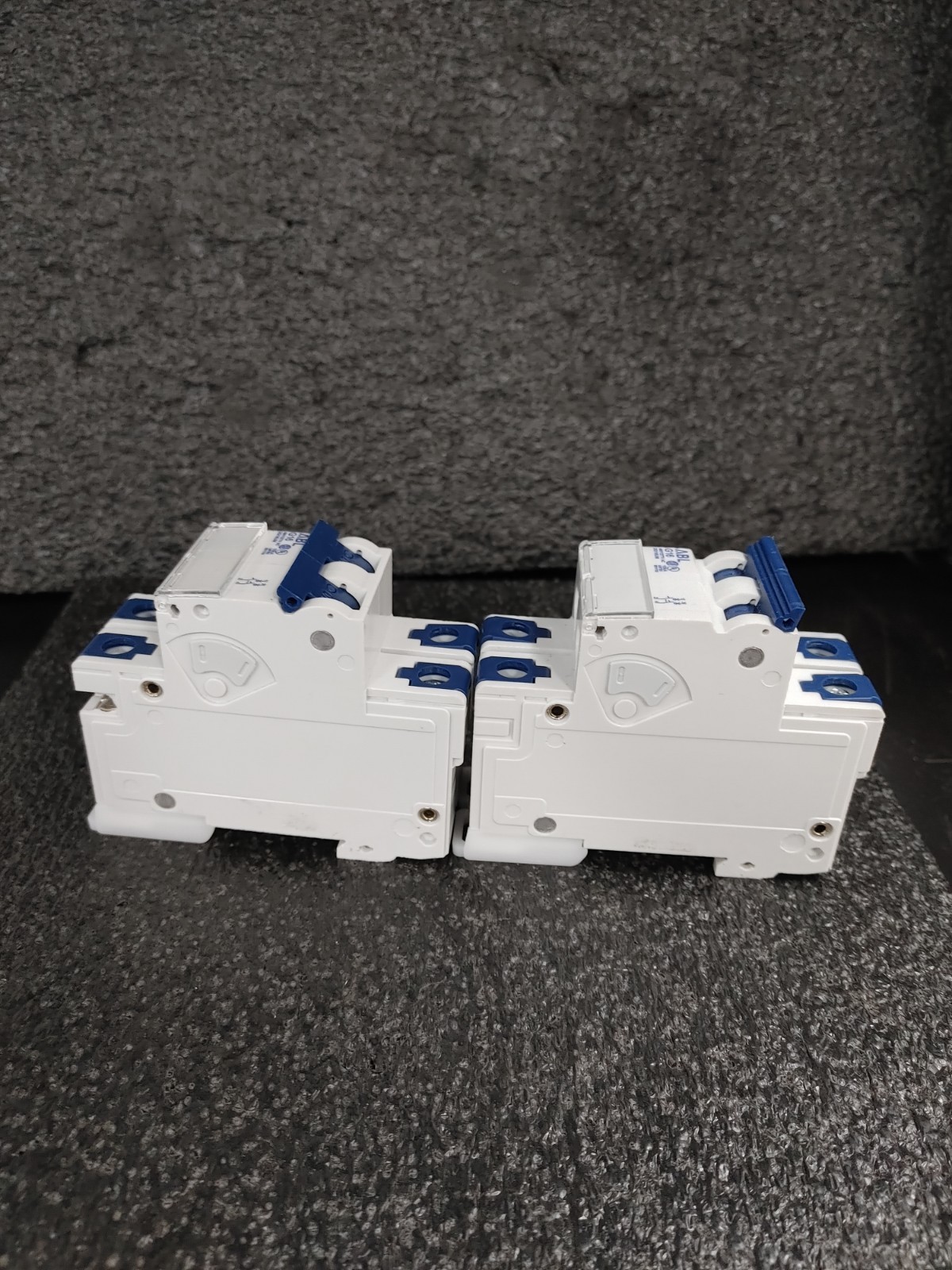 Lot of 2 ABL G16 2G16UM 480Y/277 AC UEG16M 2 Pole MCB Miniature Circuit Breaker