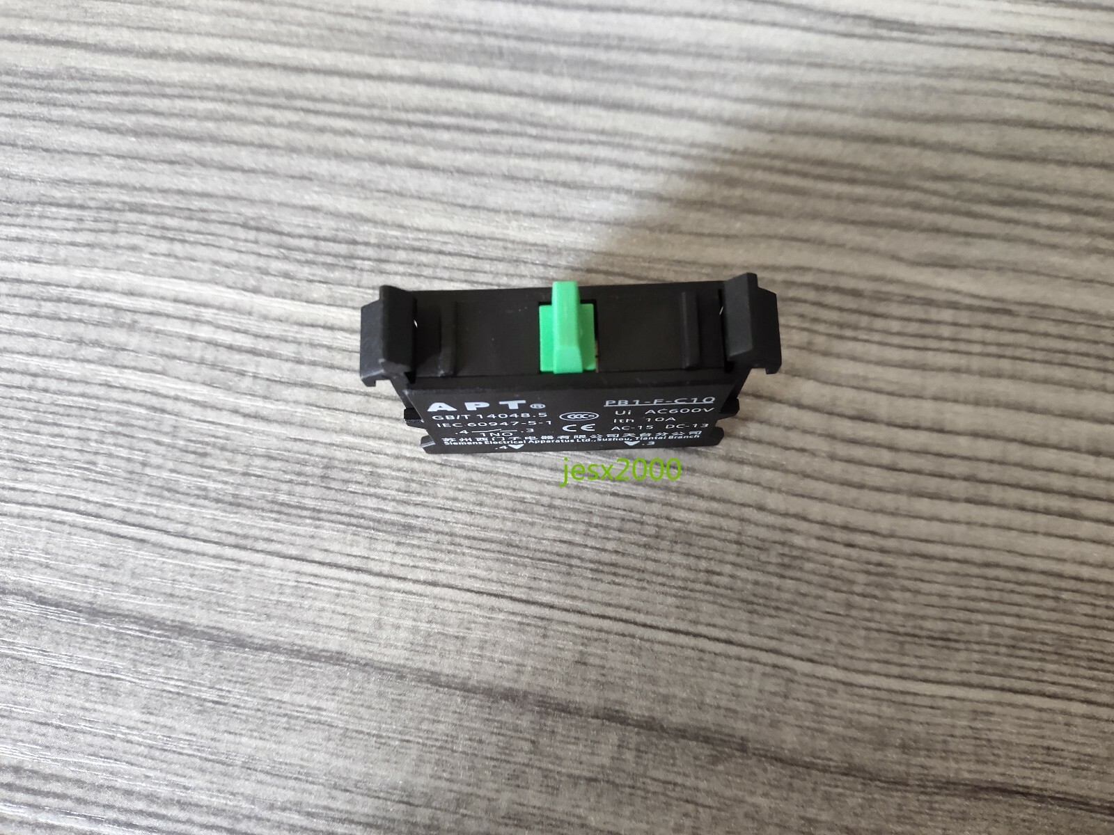 1PCS PB1-F-C10 1NO