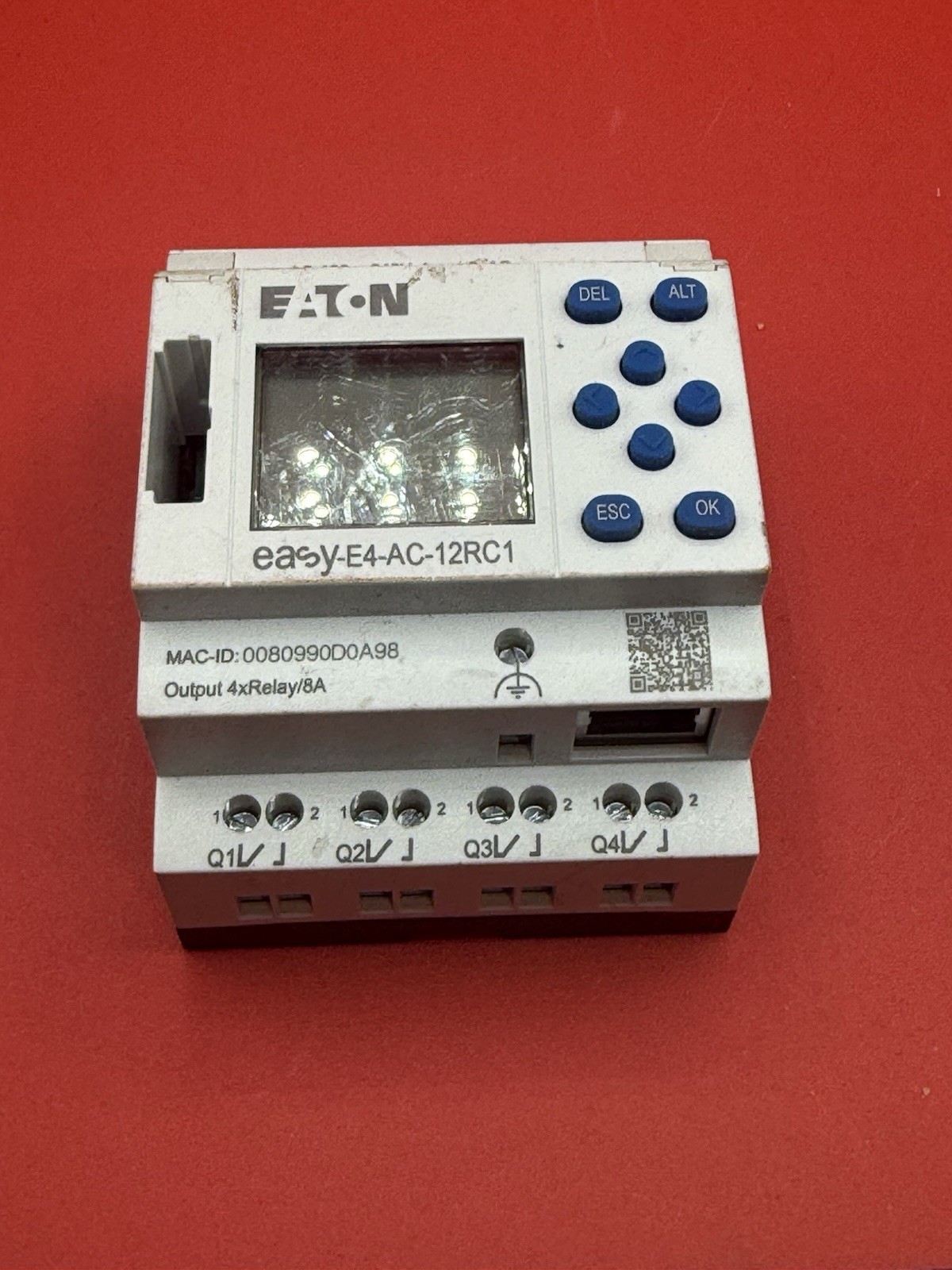EATON EASY-E4-AC-12RC1 CONTROL RELAY 100-240VAC 50/60HZ 8A G2A