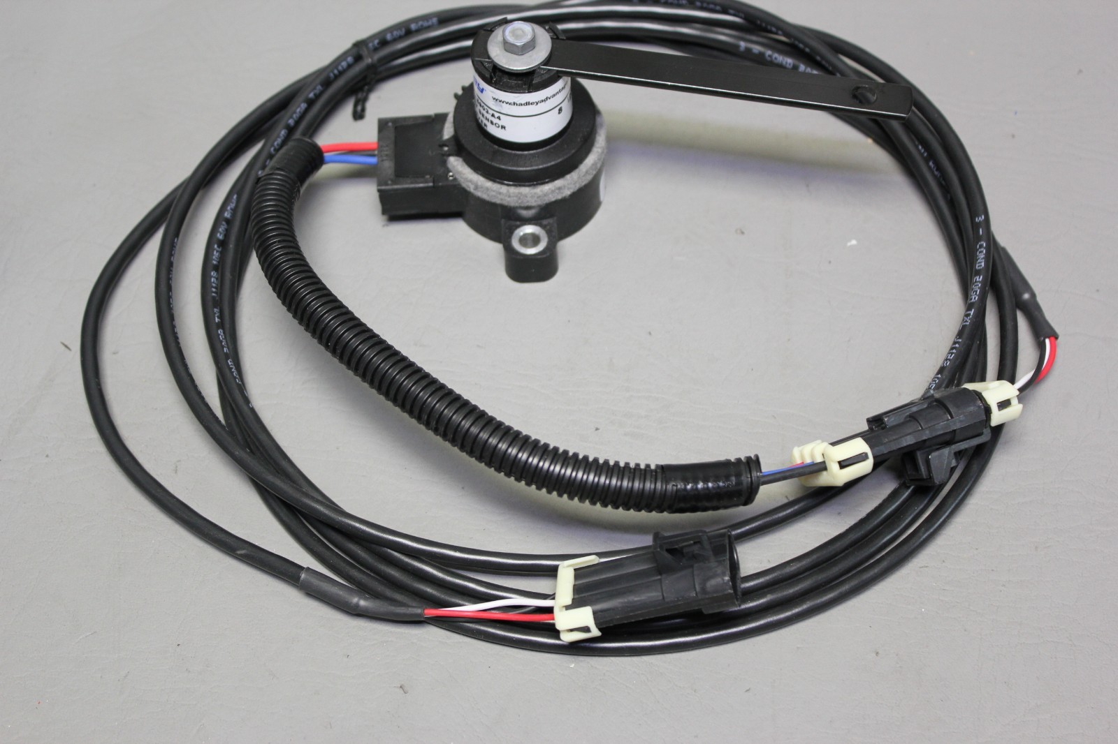 HADLEY ROTARY SENSOR WITH LEVER AND CABLES H15903-A4