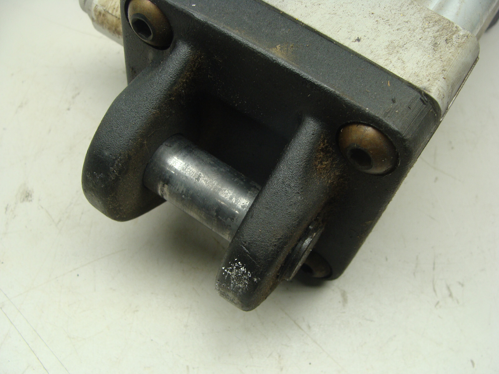 GOLDCO INDUSTRIES PNEUMATIC CYLINDER 301411 250PSI