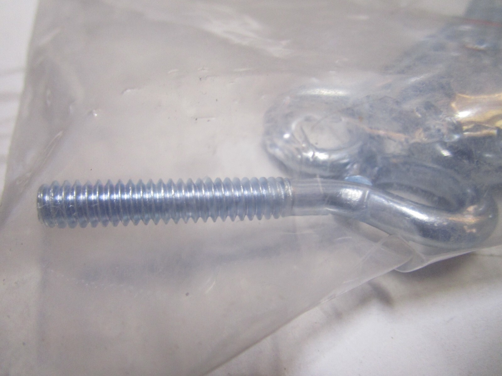 1/4-20 x 1-1/2 Shank L x 1-1/4 Thread L x 2-1/2″ OAL Zinc Turned Eye Bolt QTY 9