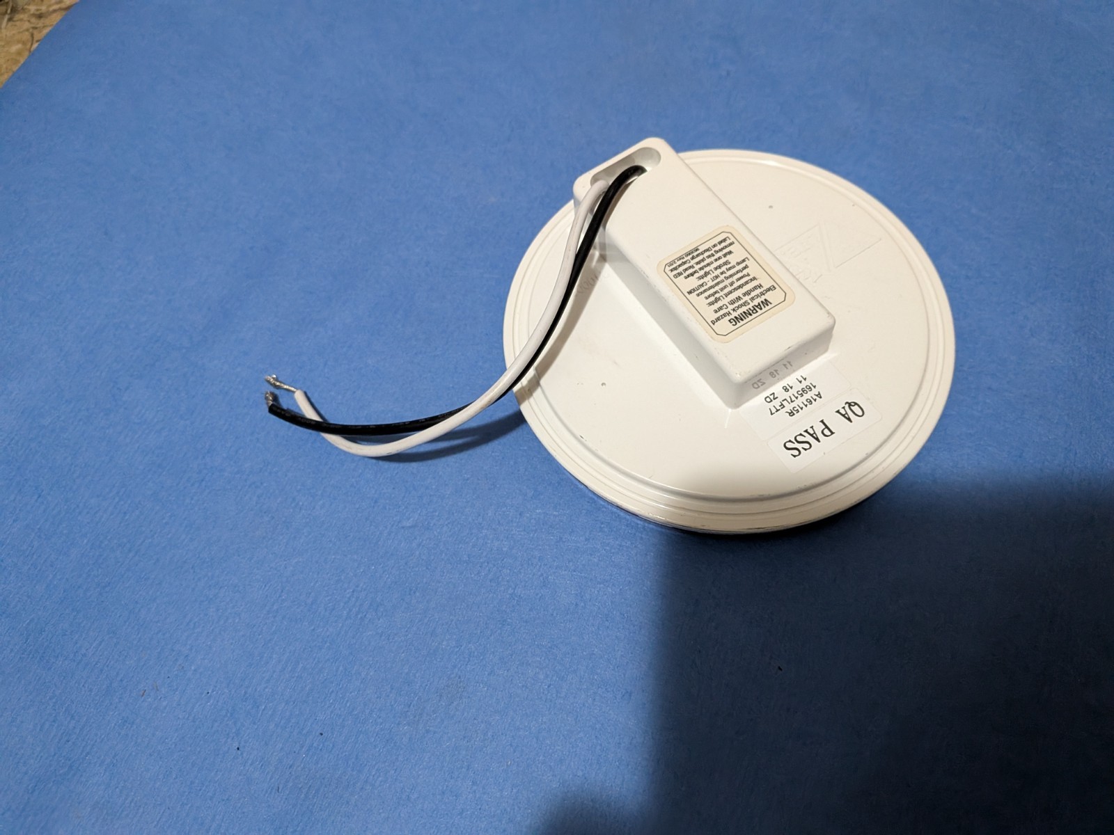 Tri Lite Mars LED Stop & Go Red Replacement Light, 4″ X 4″, LED (A16115R), Used