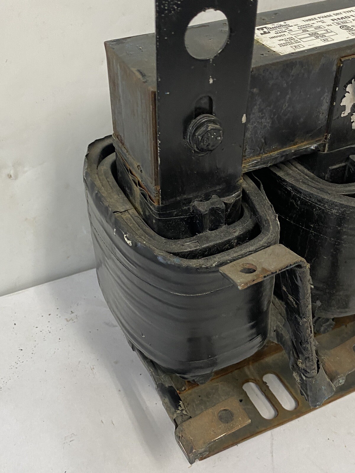 HAMMOND POWER SOLUTIONS RM0110P45 600v Type Jr 110A 3ph Dry Type Core Reactor