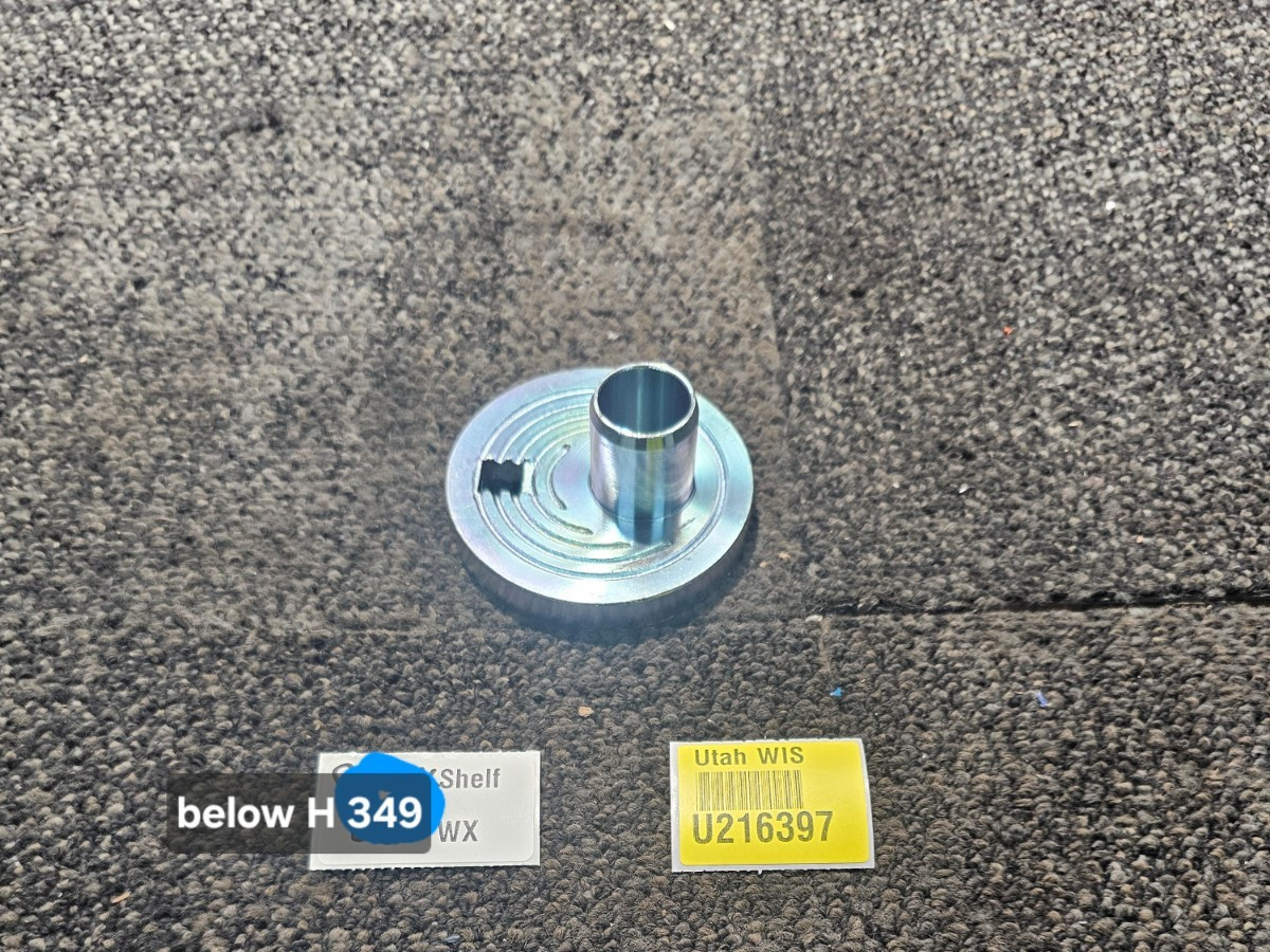 (QTY 2) Hendrickson 64632-000 Support Beam Quik-Align Base Concentric Collar