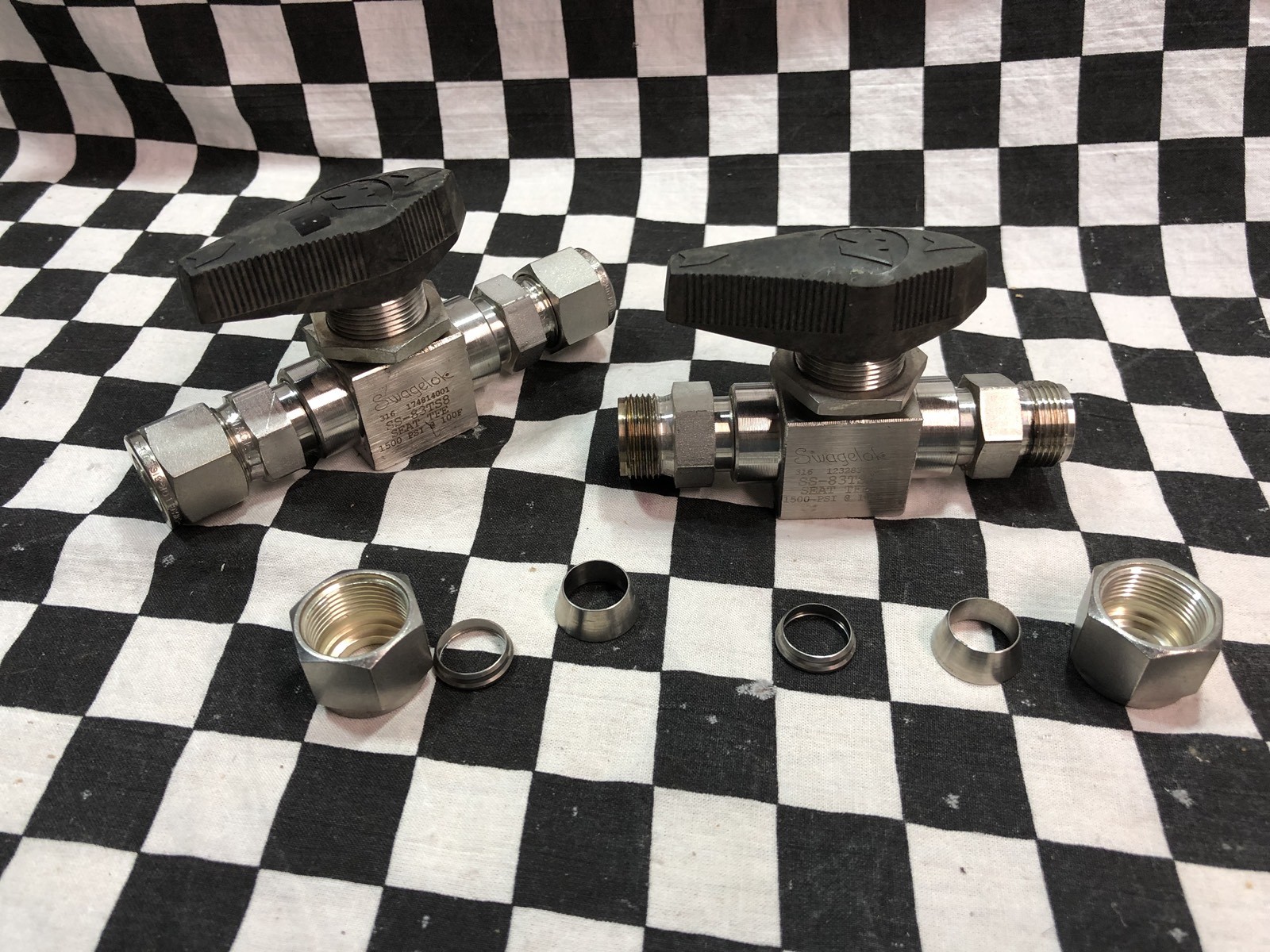 LOT OF 2 SWAGELOK HIGH PRESSURE BALL VALVE 1/2″, SS-83TS8, SHIPSAMEDAY