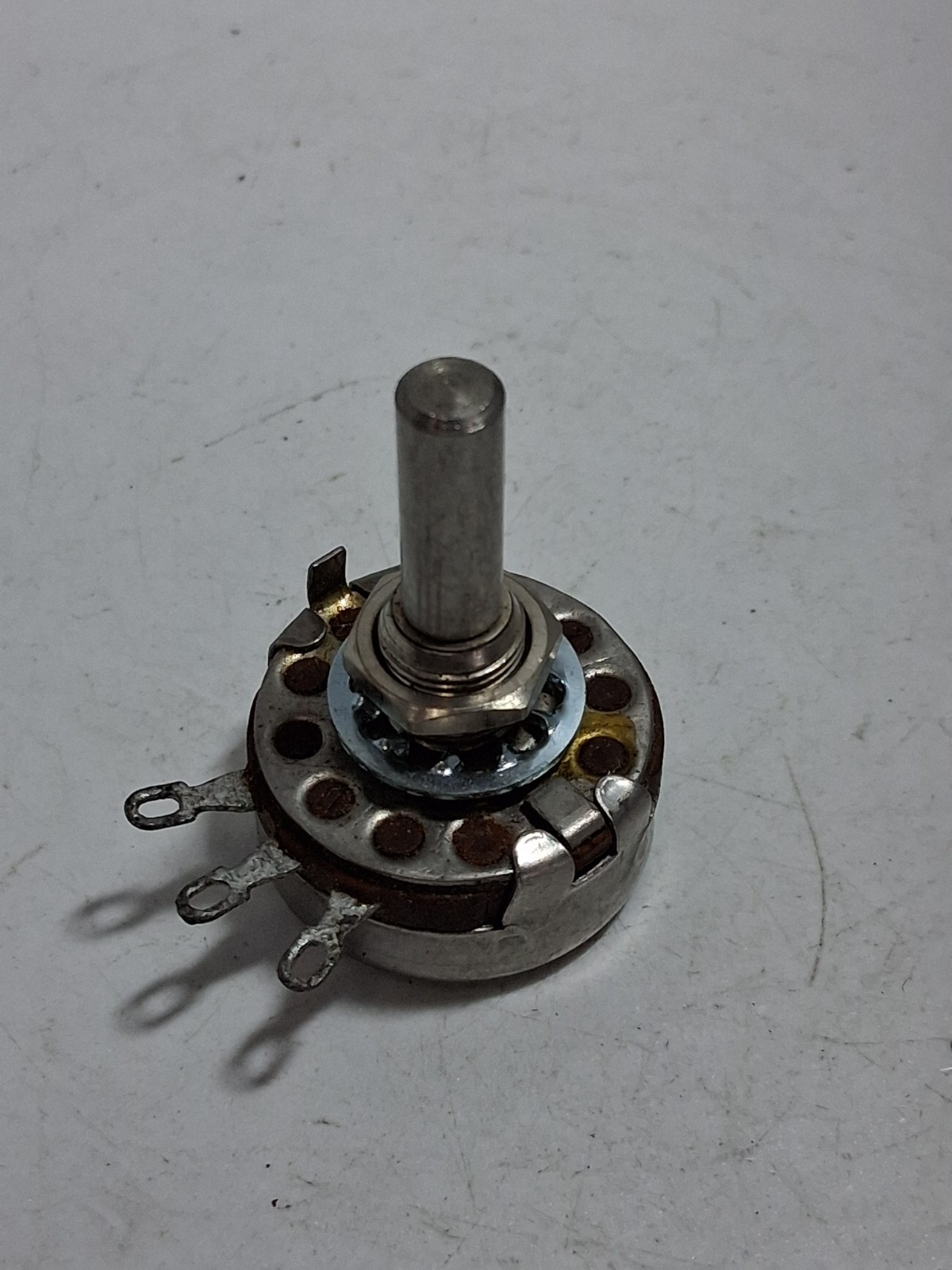 CLAROSTAT JA1N108P102UA POTENTIOMETER 1-TURN 1K OHMS TYPE J NNB