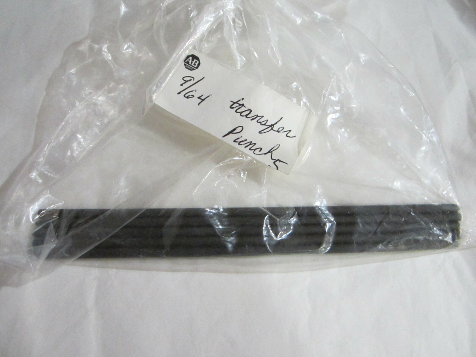 CHAPMAN TOOL SCREWDRIVER HANDLE(S) CMH3 & BITS SEE PHOTOS LOT OF 148