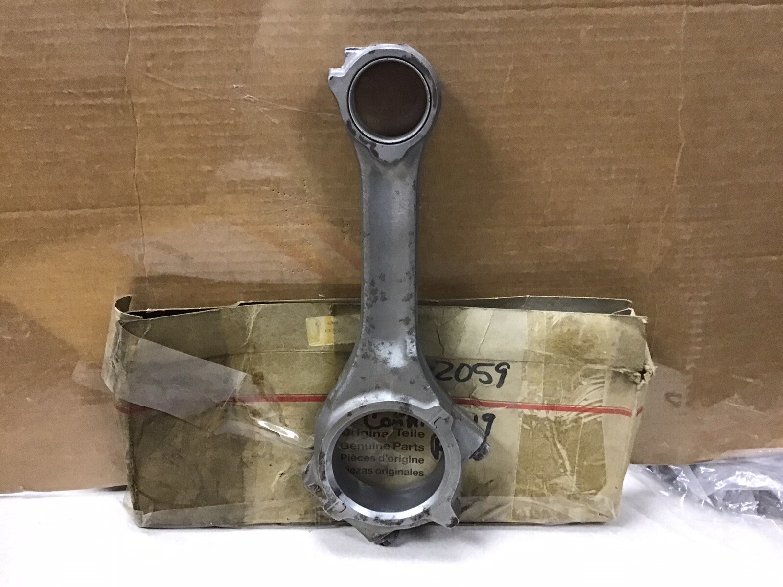 2232059 4234225 NEW DEUTZ CONNECTING ROD FITS 913 914 ENGINES FREE SHIPPING!