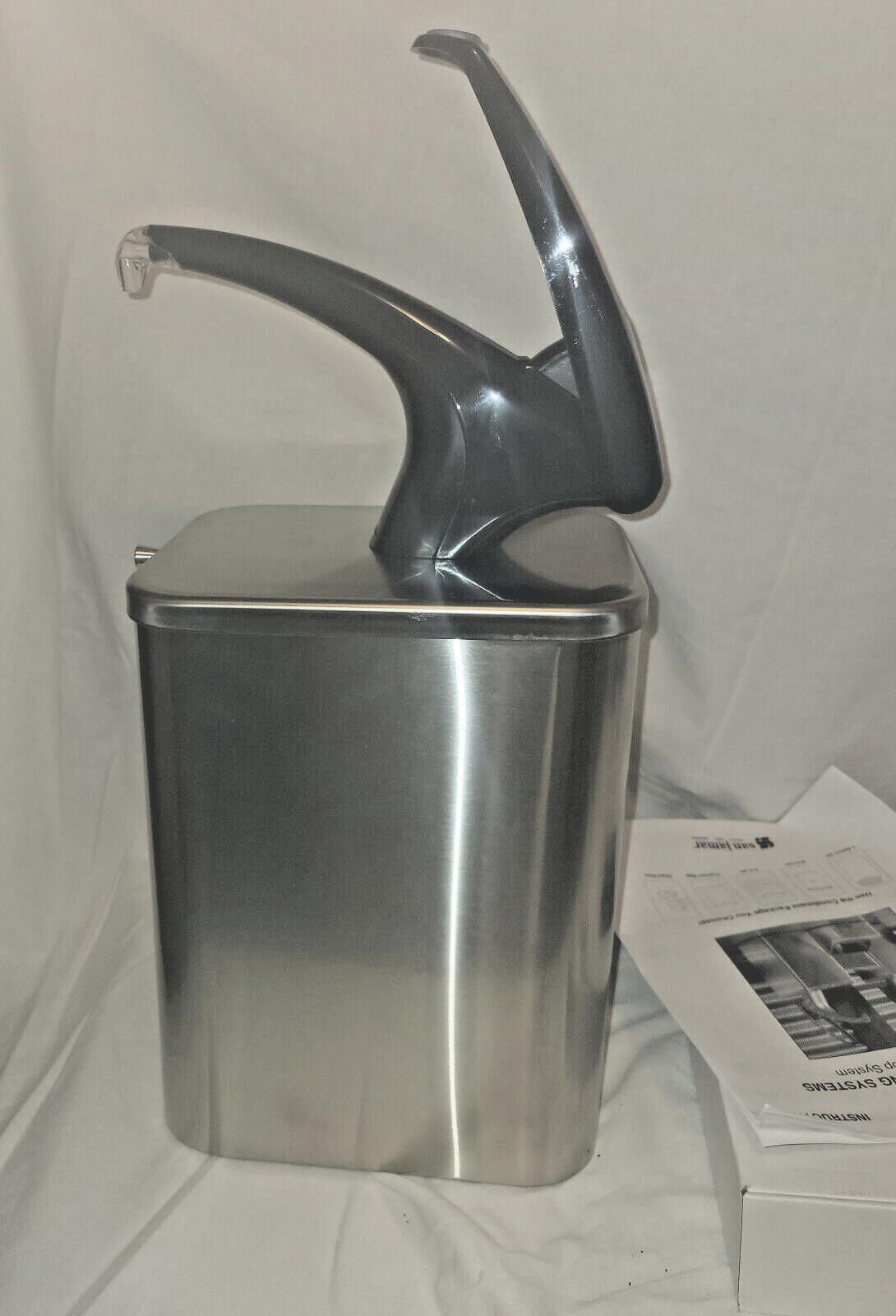 San Jamar Frontline Condiment Dispensing System Soft-Touch Black(see pictures).