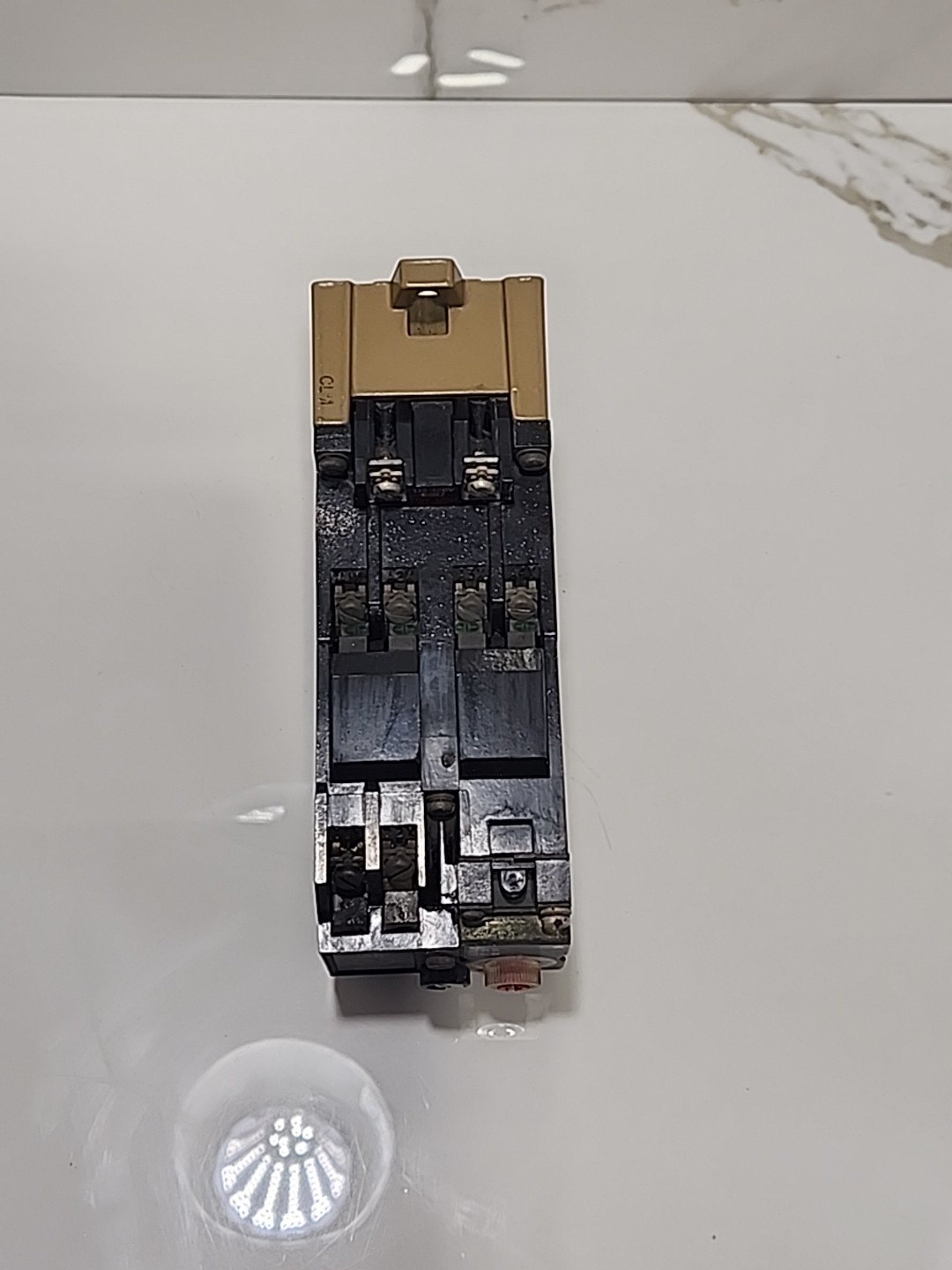 ALLEN BRADLEY 700-P400A1 SER A AC RELAY W/ PNEUMATIC TIME DELAY 700-PT SER A