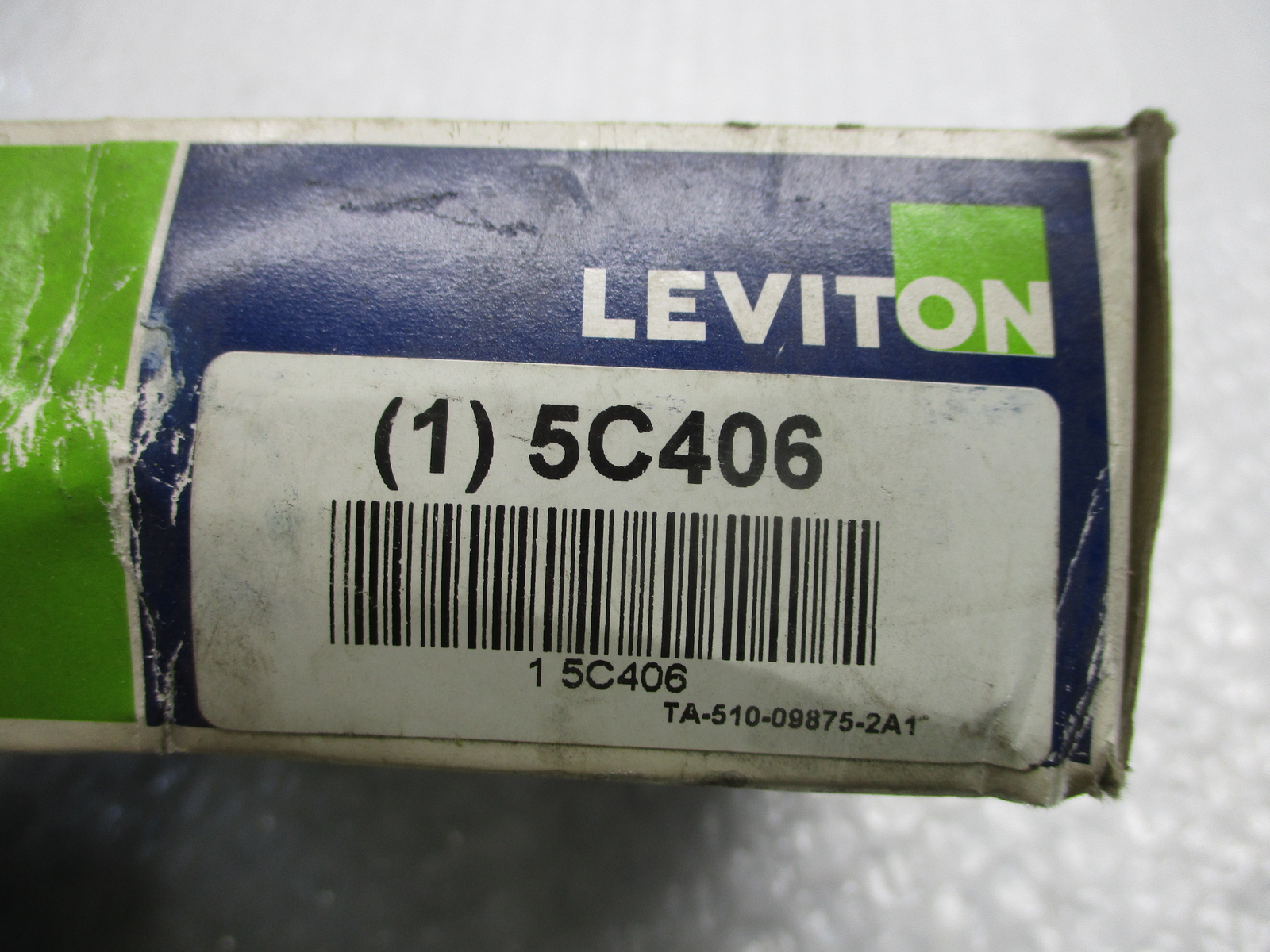 LEVITON 5C406 LAMP HOLDER NSNP
