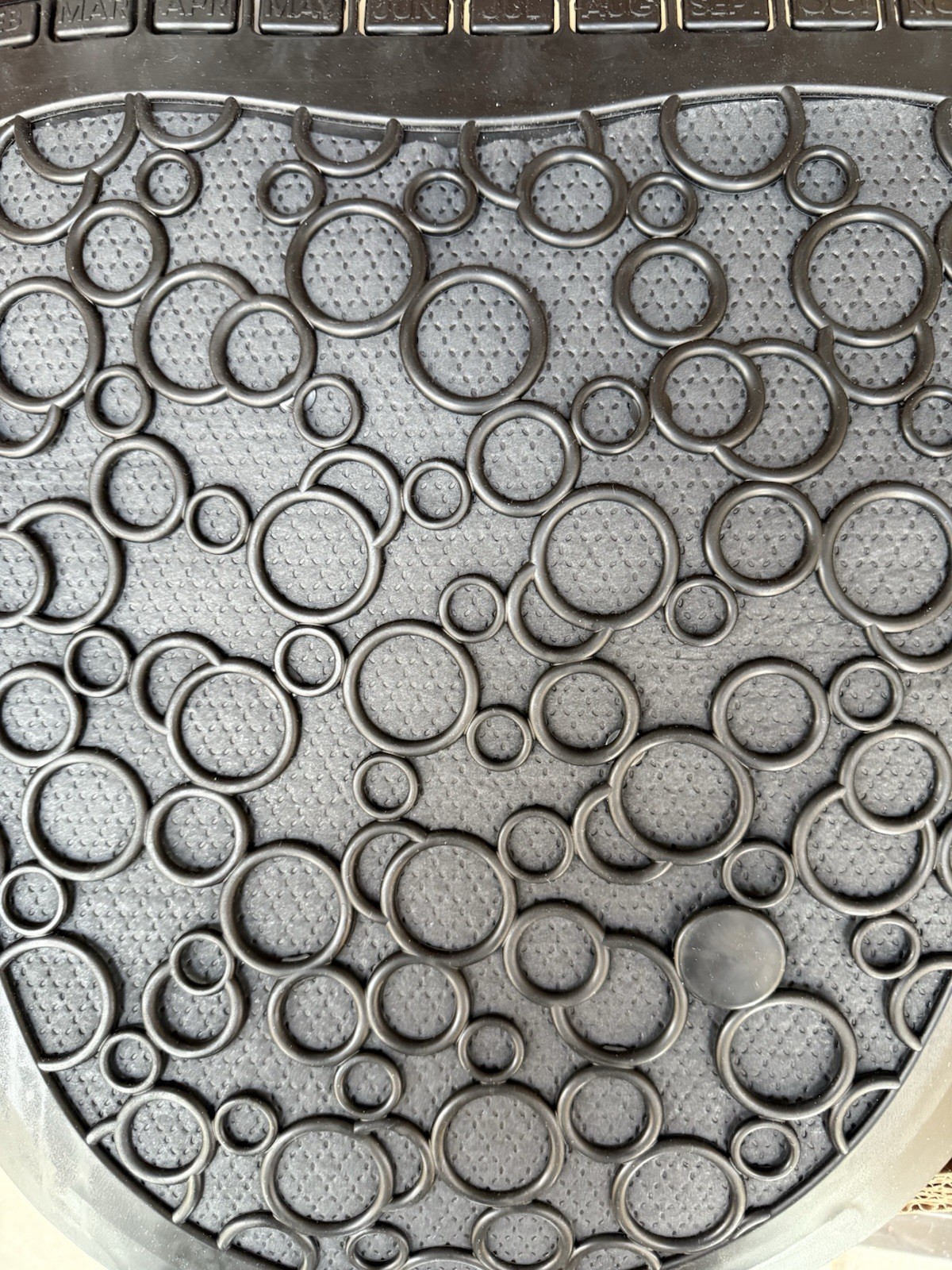 6 TOUGH GUY Urinal Floor Mat: 1/4 in Mat Thick 20 1/4 in Lg 17 1/2 in Wd Black