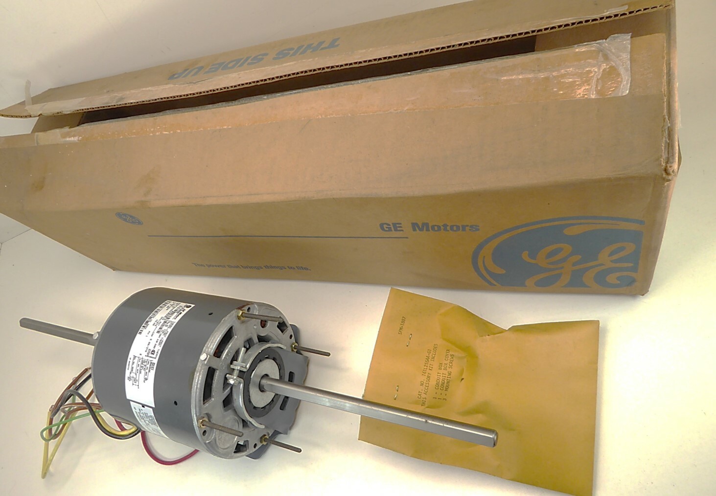 GE 5KCP39NGD369ES 1/2HP 1075RPM 208-230V Stock #3092 NEW IN BOX