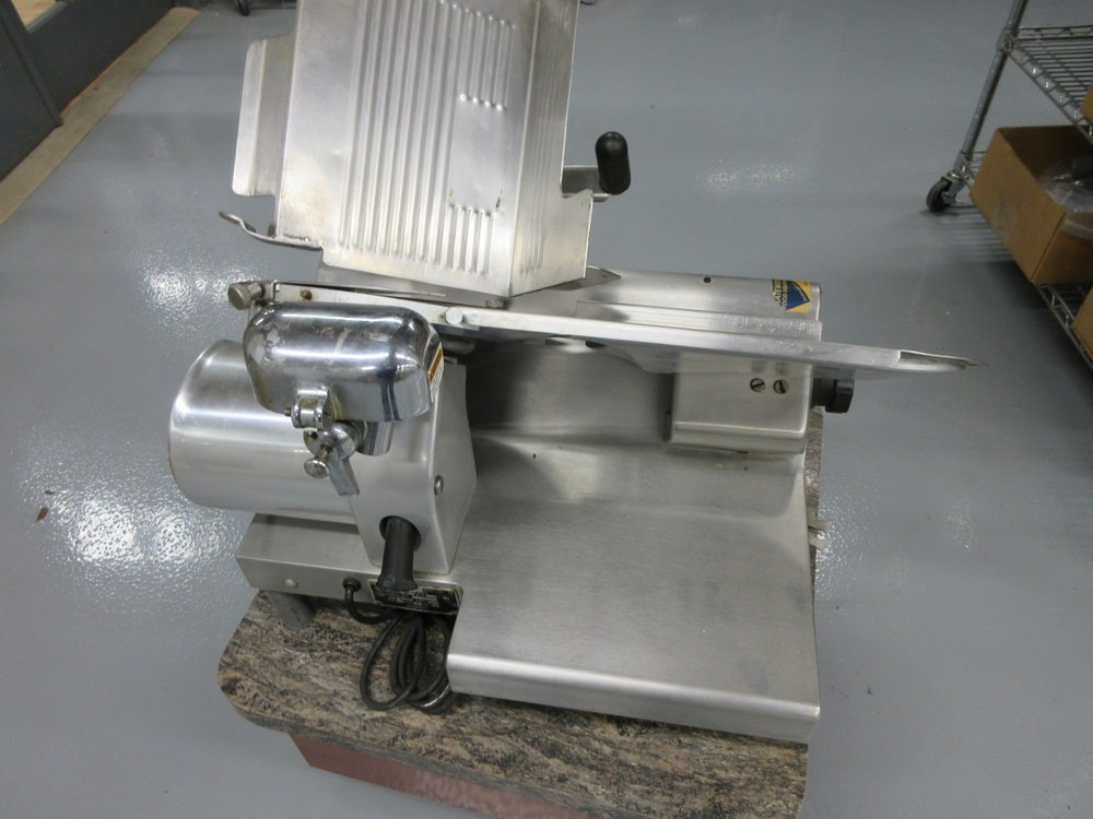 Globe Food Equipment 2500 12″ Food Slicer 194