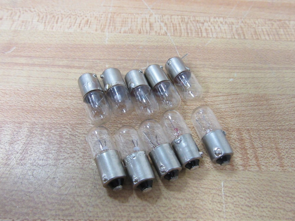 Chicago Miniature CML757-27 Miniature Lamp CML75727 (Pack of 30)