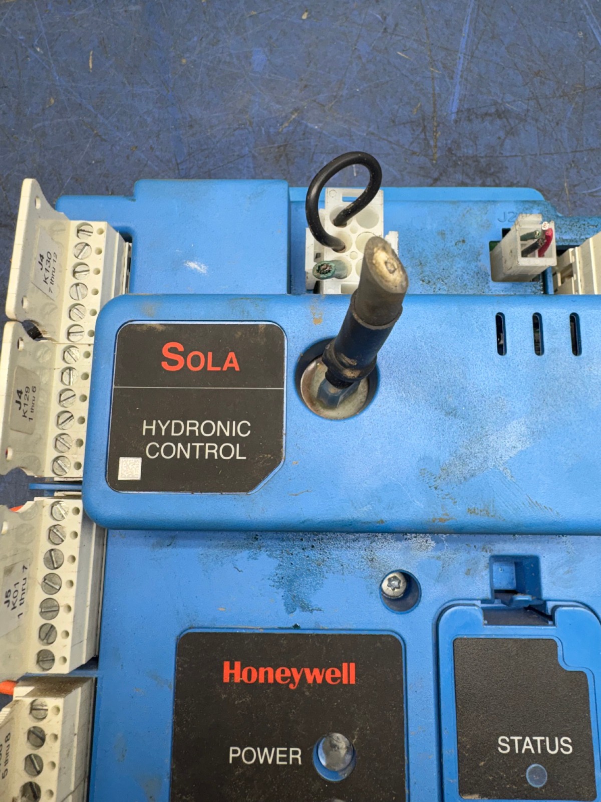 HONEYWELL SOLA HYDRONIC CONTROL R7910A1027 *SEE PICTURES*