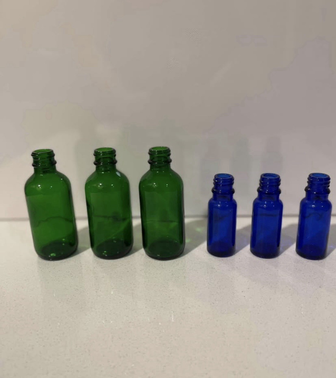 WHEATON INDUSTRIES Emerald, Cobalt and Clear 10mL Glass Scientific Grade Vials