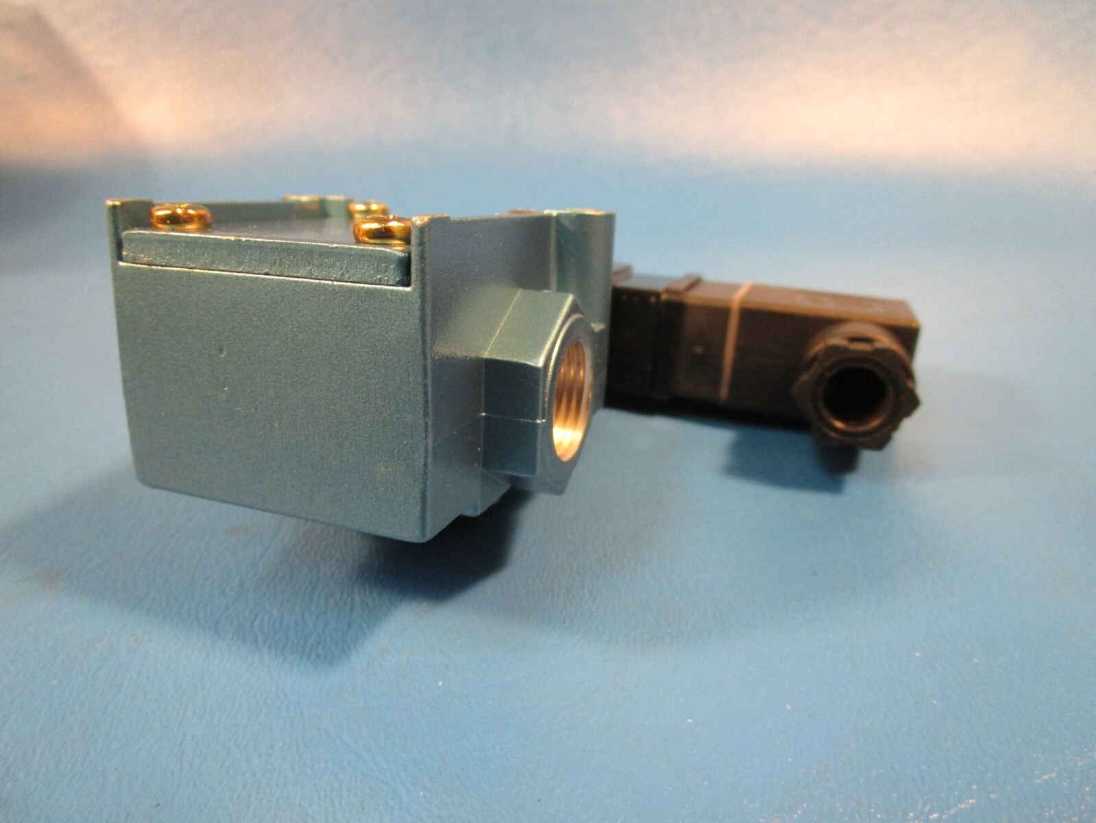 MAC VALVE 55B-12-PI-611JB MAC SOLENOID VALVE, NORMALLY CLOSE, 24V DC