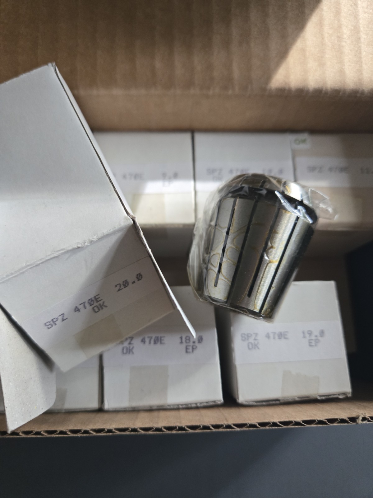 Kennametal 1776421 Metric Collet Set: 18 Pieces, ER/ES32XSET 3mm-20mm K-1945