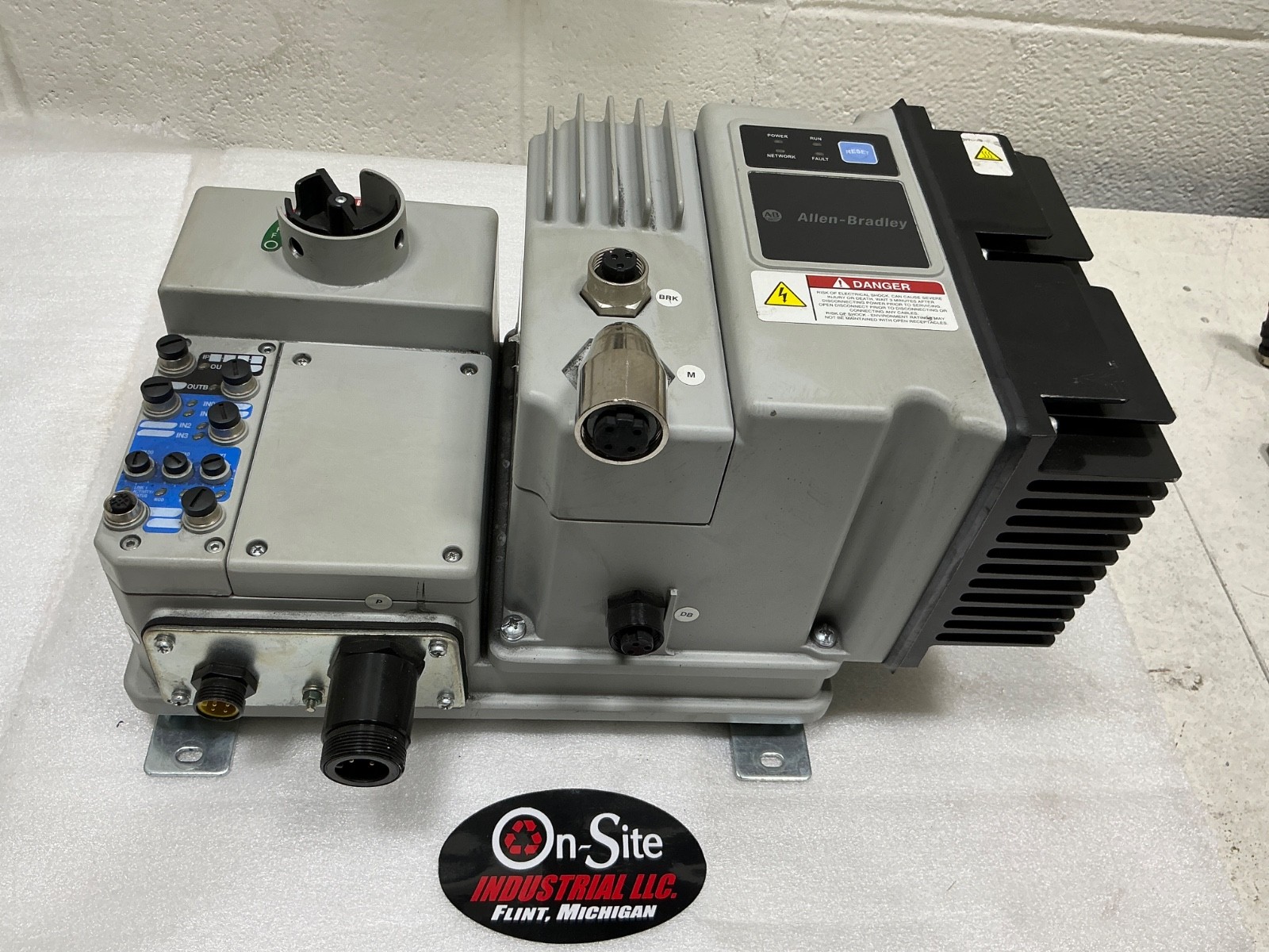 ALLEN-BRADLEY 284E-FVD7P6Z-25-RRG-SBG-DB1-EMI CONTROL MODULE 280E-FN-25-RG BASE