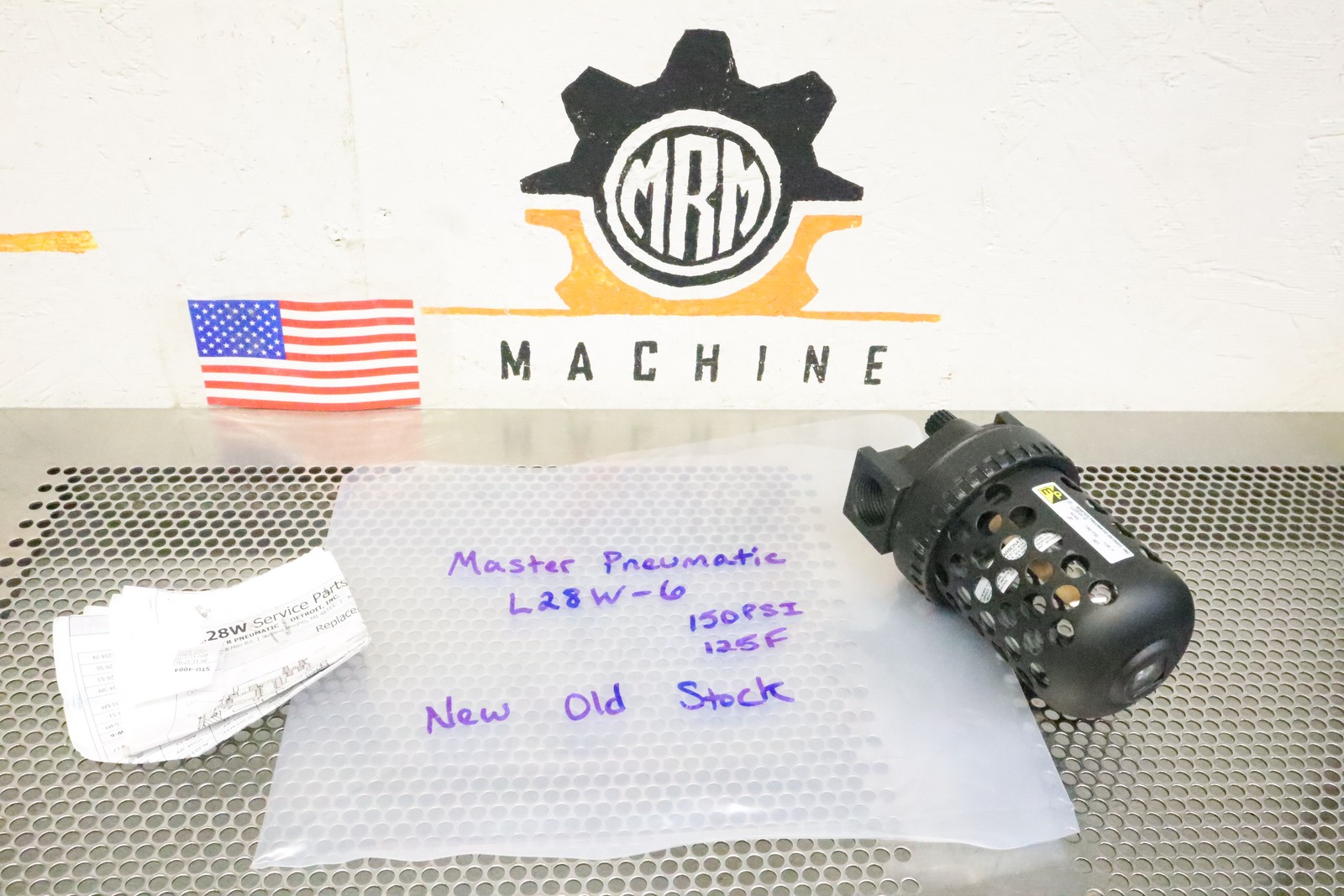 Master Pneumatic L28W-6 150PSI 125F Modular Lubricator New Old Stock See Pics