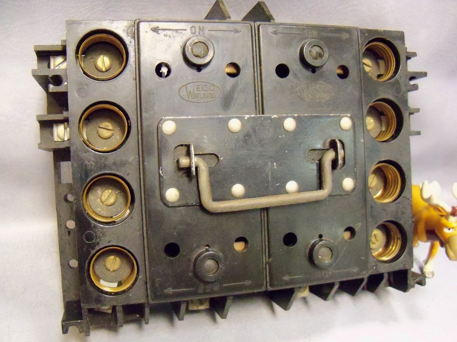 Weco / ITE R-1888-1 Fuse Block w 100A Fuse Pull Out