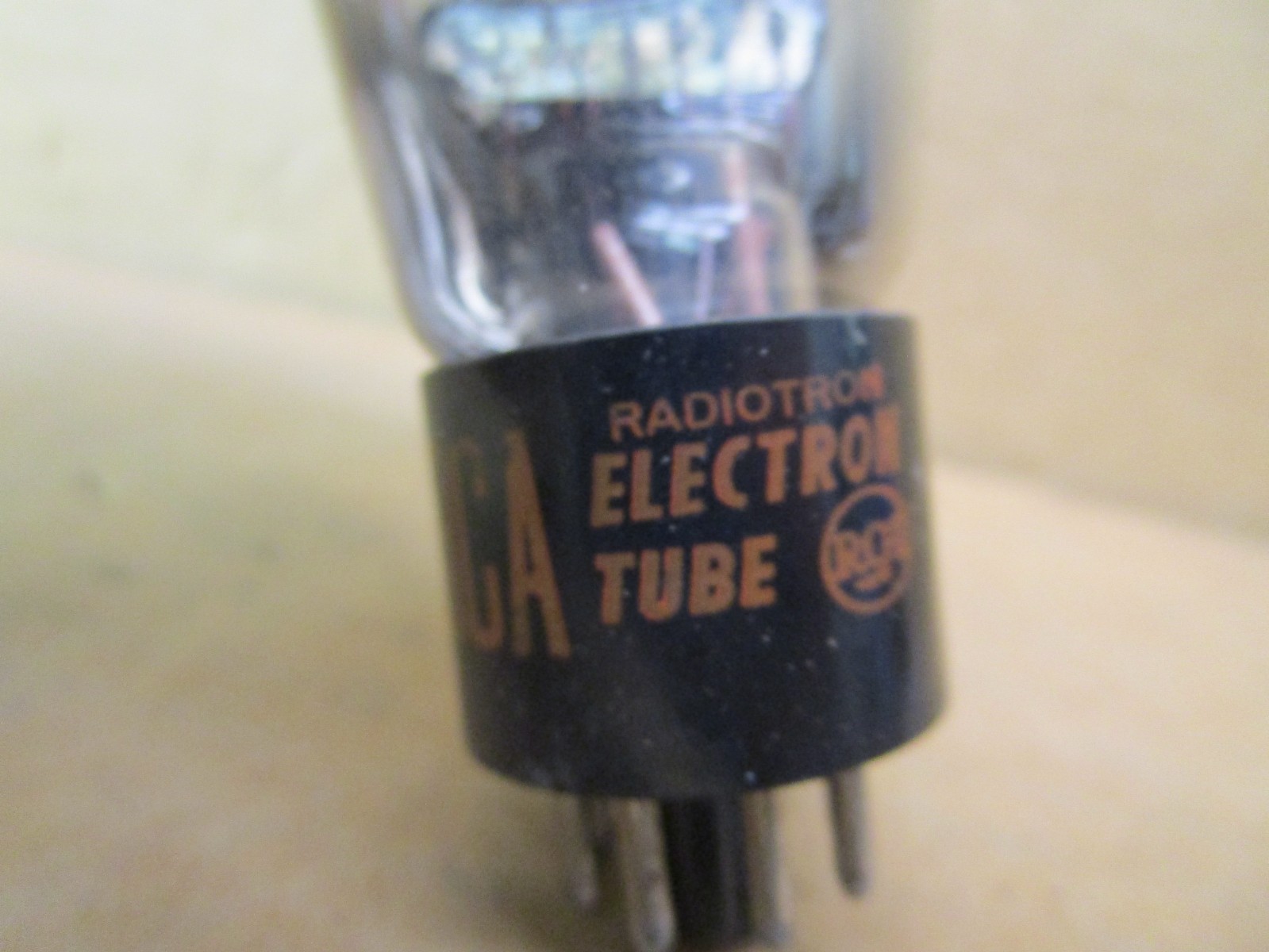 New Open Box Mixed Lot of 8 Pcs RCA 2050 GE NH1885 GE 2050A/2050 Tube 51512LR