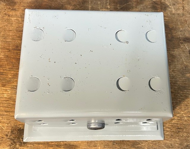 Interstate Electric mfgs BTG-54VL Metal Thermostat Guard