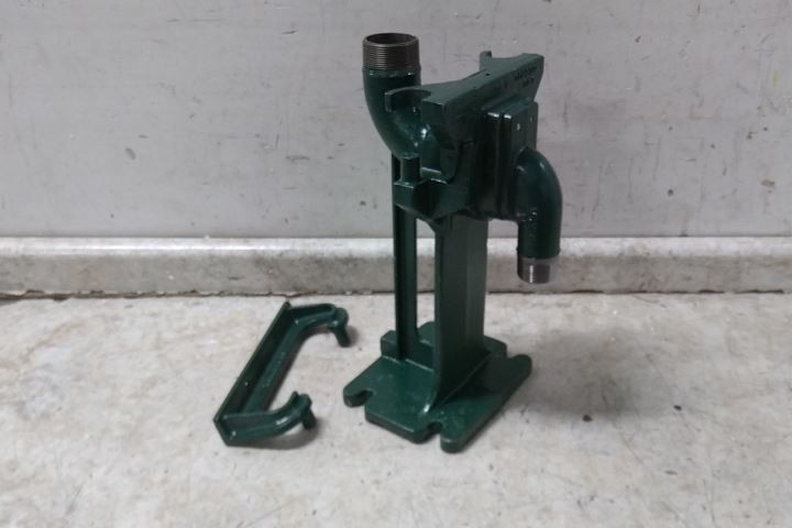 Zoeller 39-0134 19 In Overall Height 1-1/4 In MNPT Discharge Guide Rail System