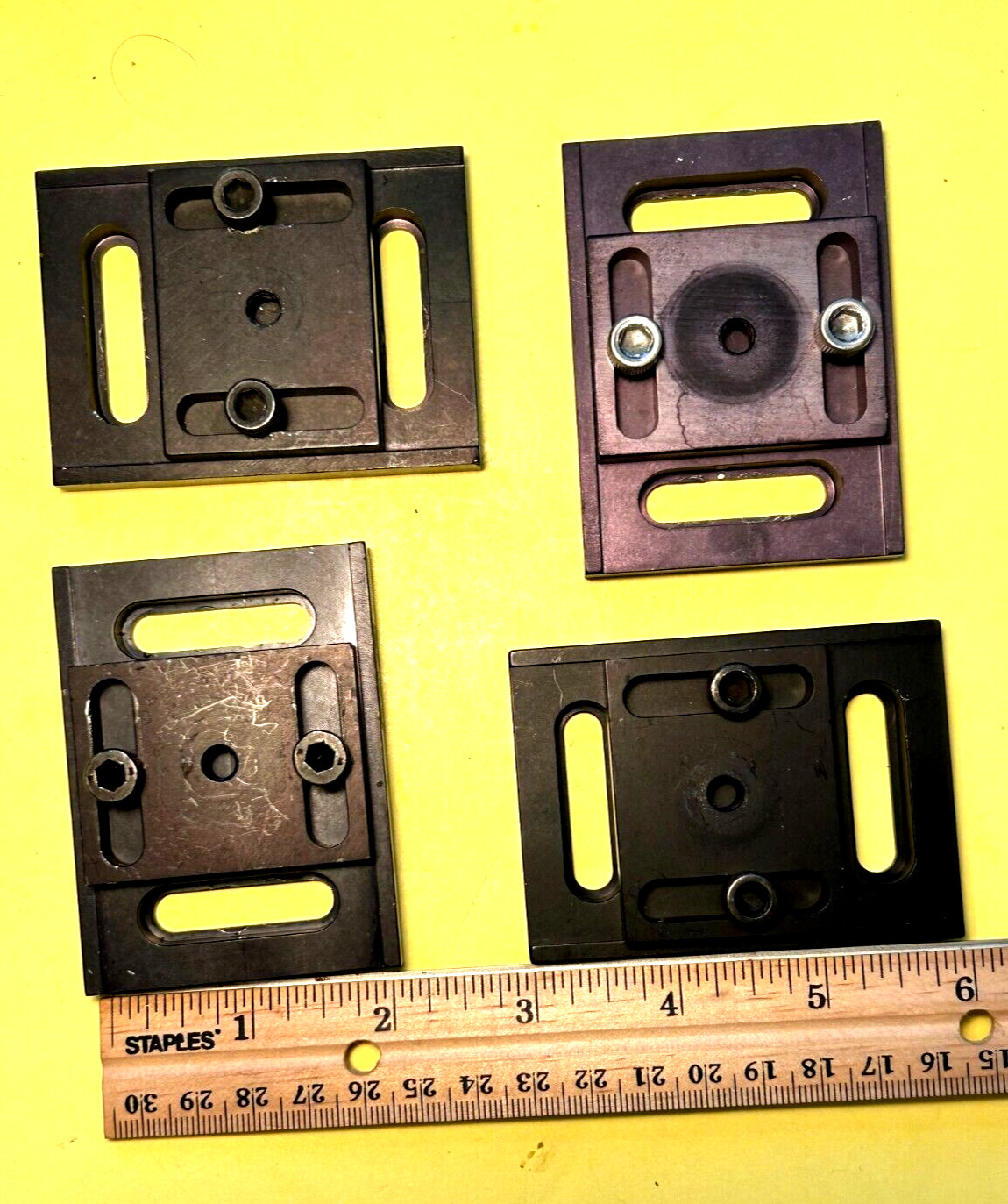 Lot of 4 Oriel 3″ x 2″ baseplates model 14439 with adjustable top plate
