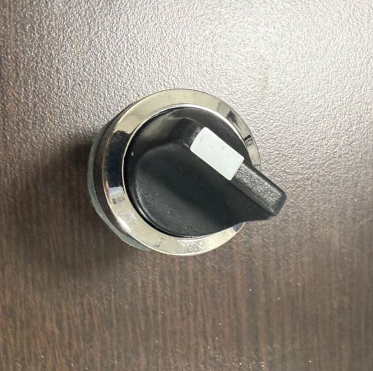 ABB M3SS2-30B 3-Position Selector Switch Black Short Handle 1SFA611211R3006