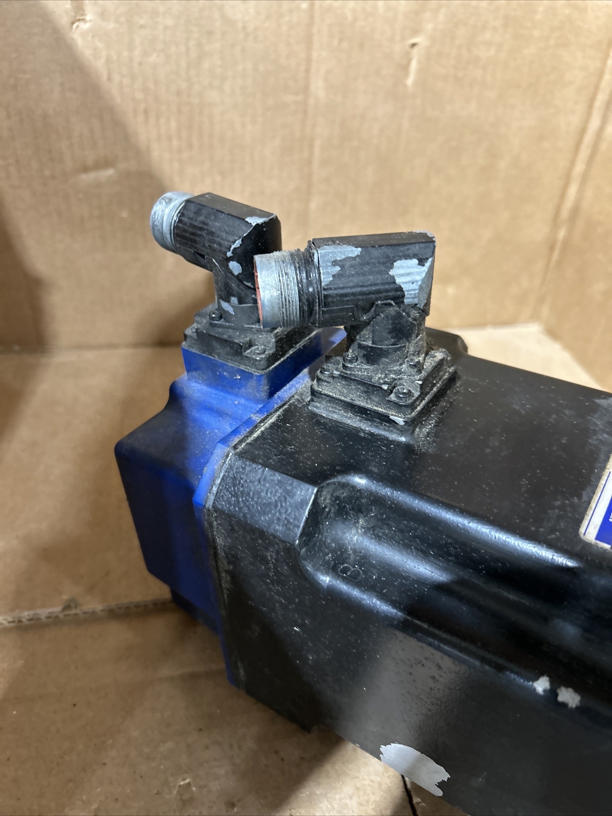 KOLLMORGEN GOLDLINE XT MT504B1-R1C1 SERVOMOTOR IP65, 230 V, 4000 RPM (WP2)