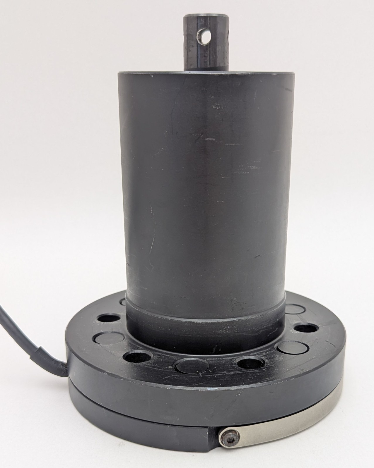 Instron 2525-804 Static Load Cell 10kN 2250lb Tension Compression 4400 5500 5800